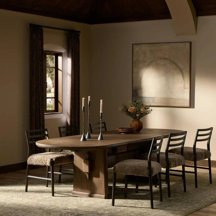 How to Choose the Right Extendable Dining Table for Large Gatherings