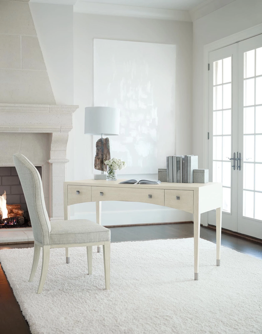 Style Your Living Rooms With These Modern Benches