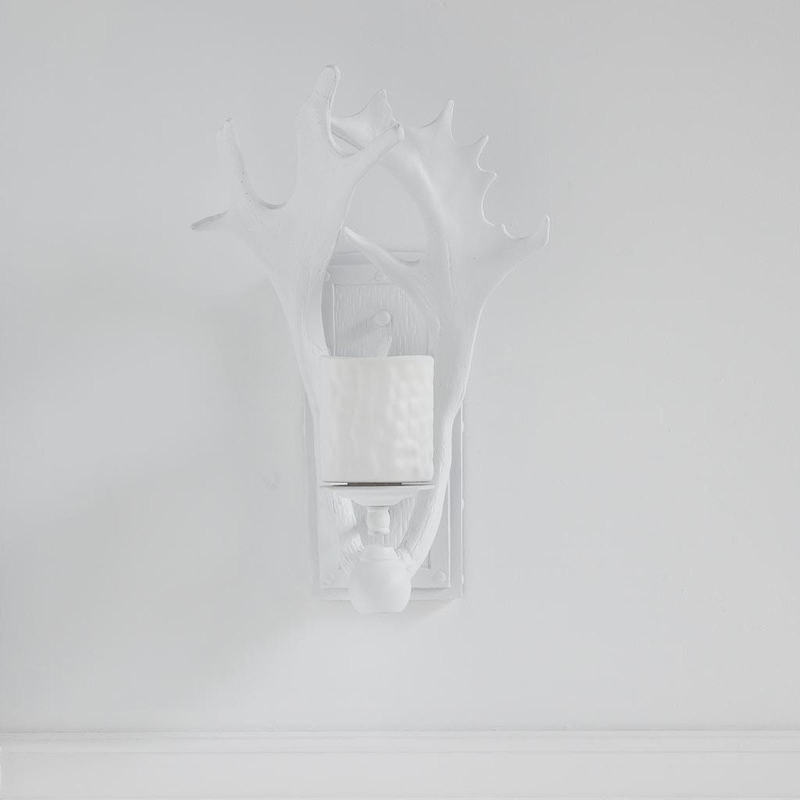 Mercana Rockland White Resin Antlers Wall Sconce Clearance