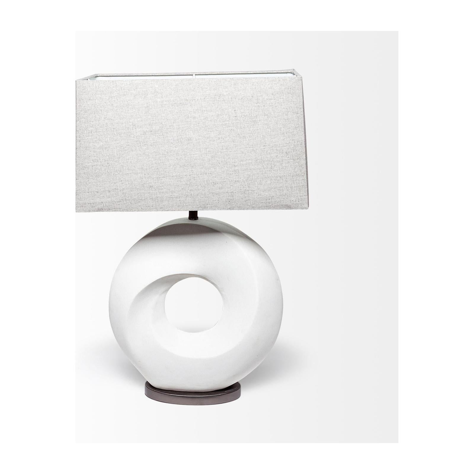 Mercana Celtica White Resin Ring-Shaped Base Table Lamp