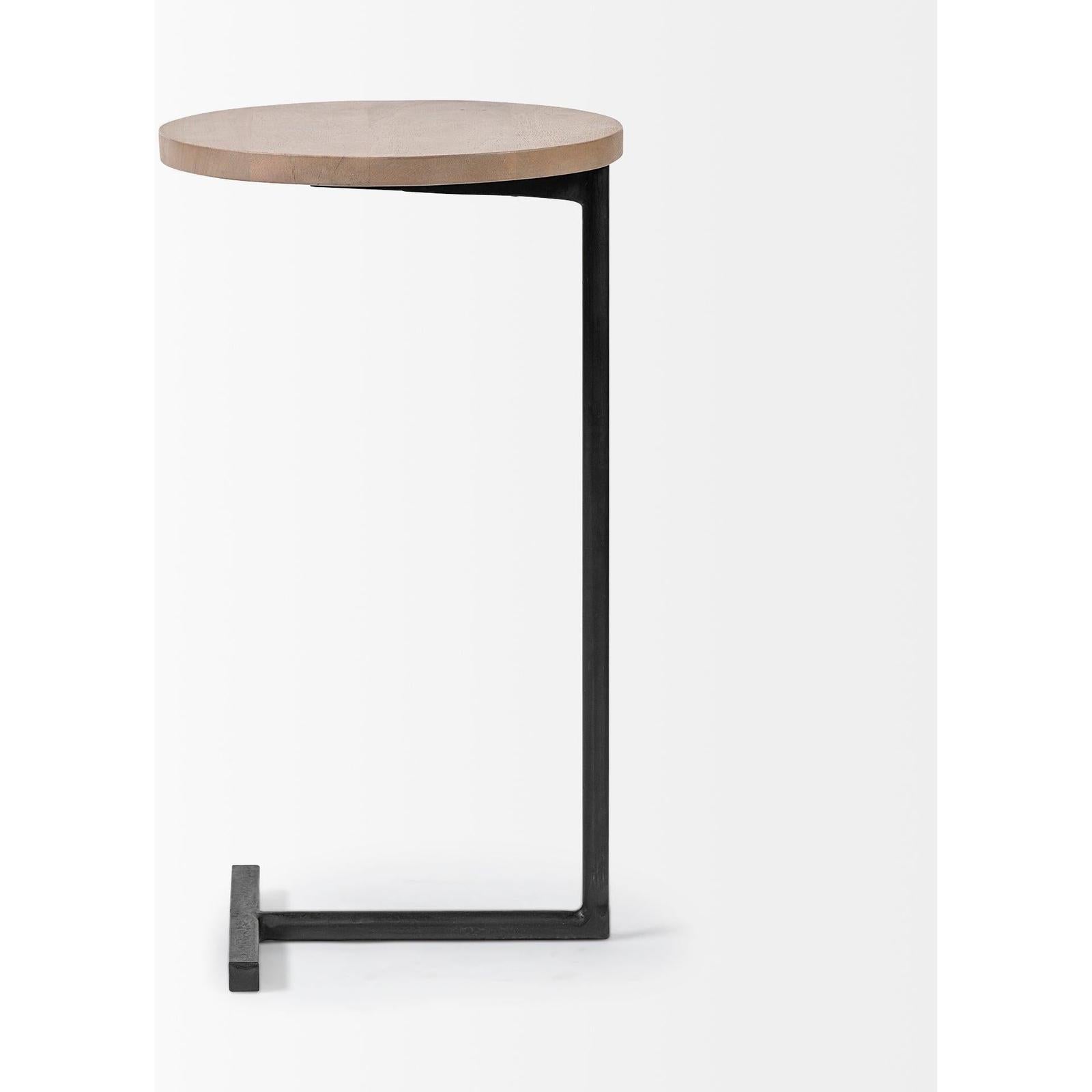 Mercana Ballatine Round Top w/ Black Metal Base Accent Table