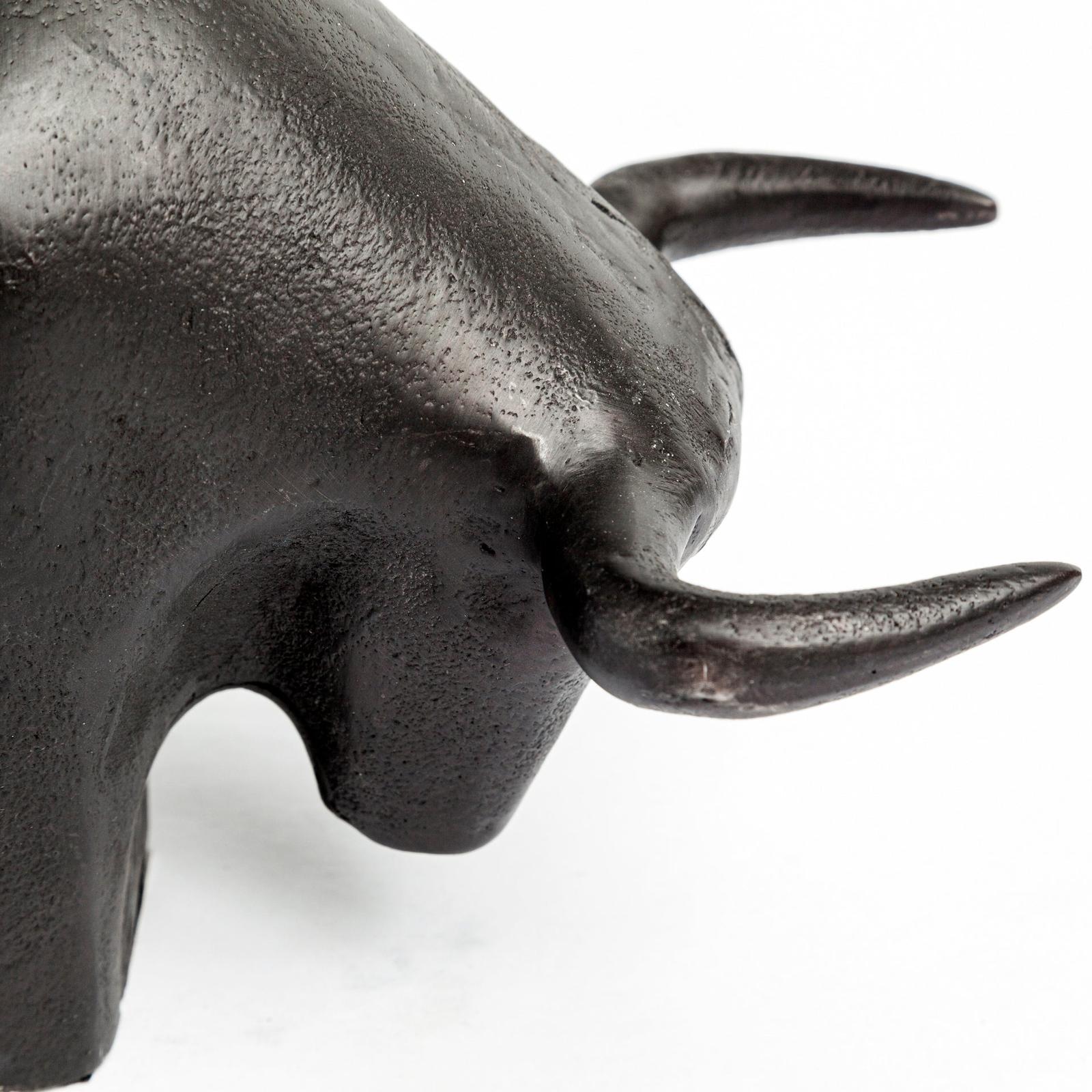 Mercana Tauro Cast Aluminum Raging Bull