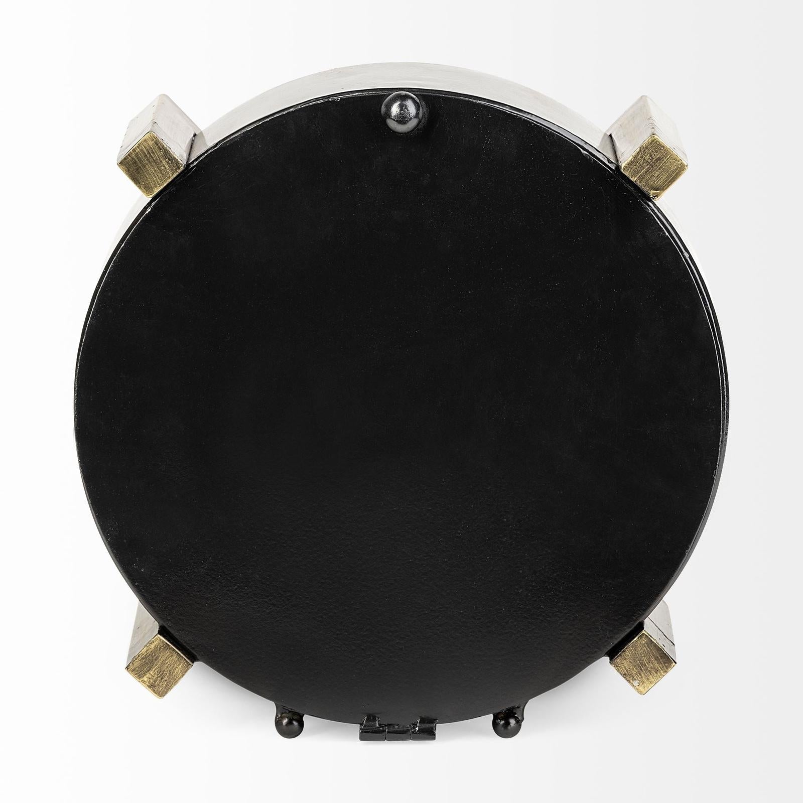 Mercana Agar Black Metal Round Table Clock
