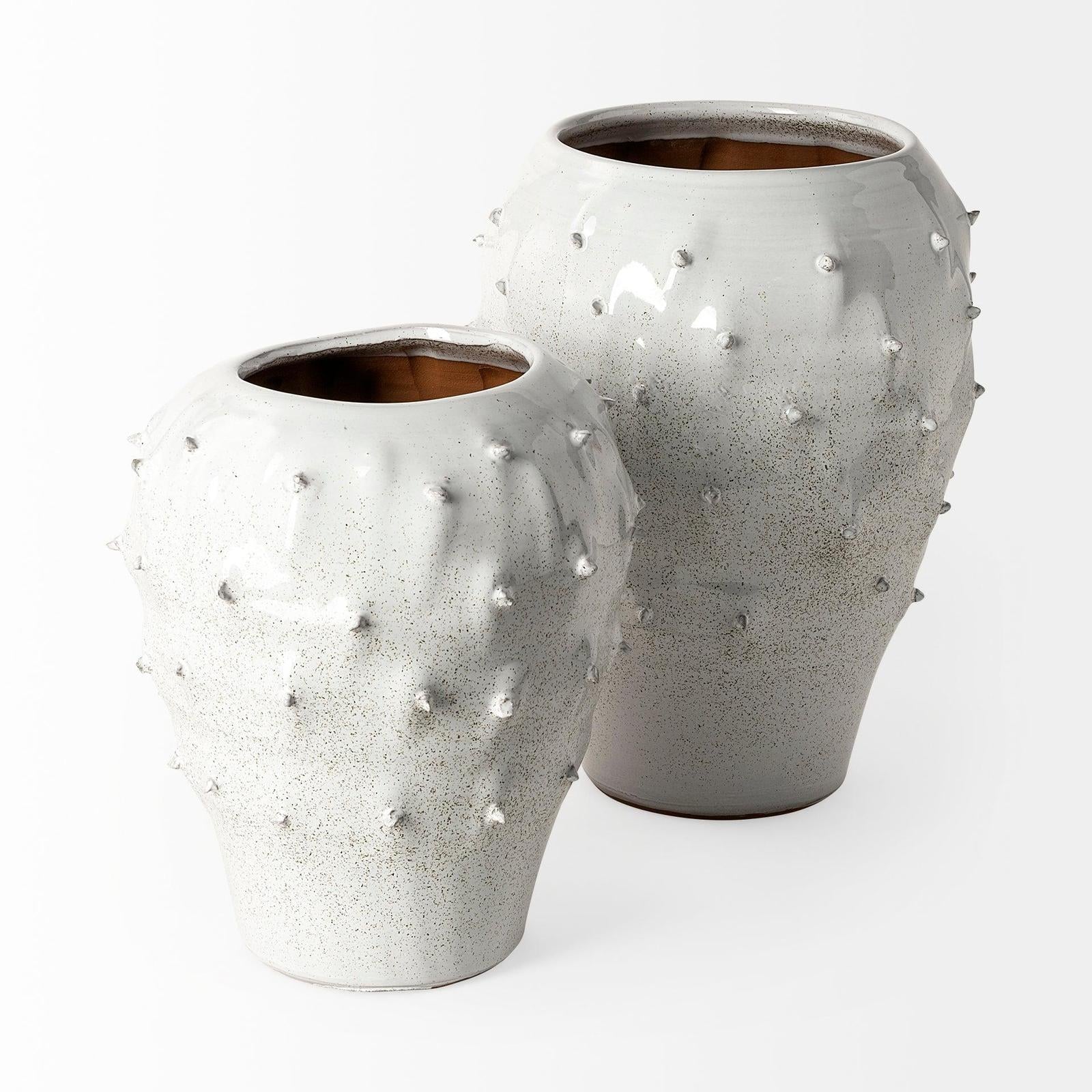 Mercana Julian Glossy White Ceramic Spoked Vase