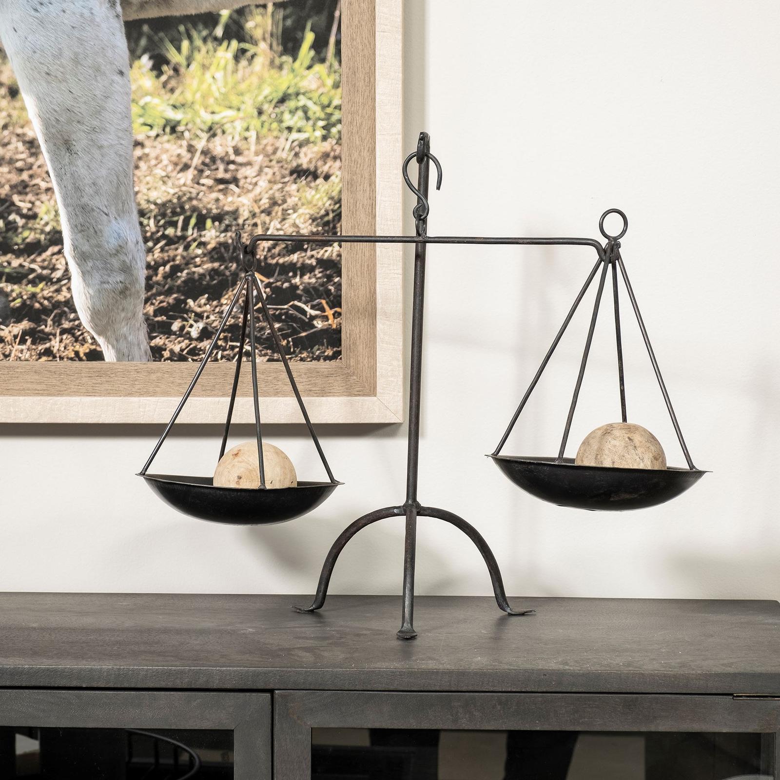 Mercana Adilah  Black Metal Vintage Inspired Weighing Scale