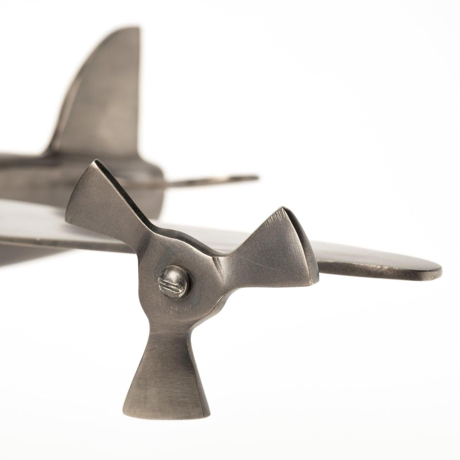 Mercana Maverick Gray Metal Plane