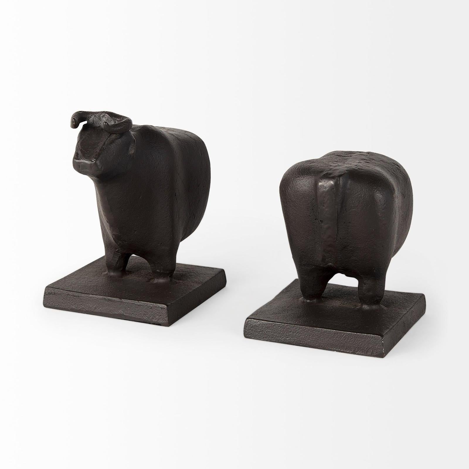 Mercana Taurus Black Cast Aluminum Bull Bookends- Set of 2