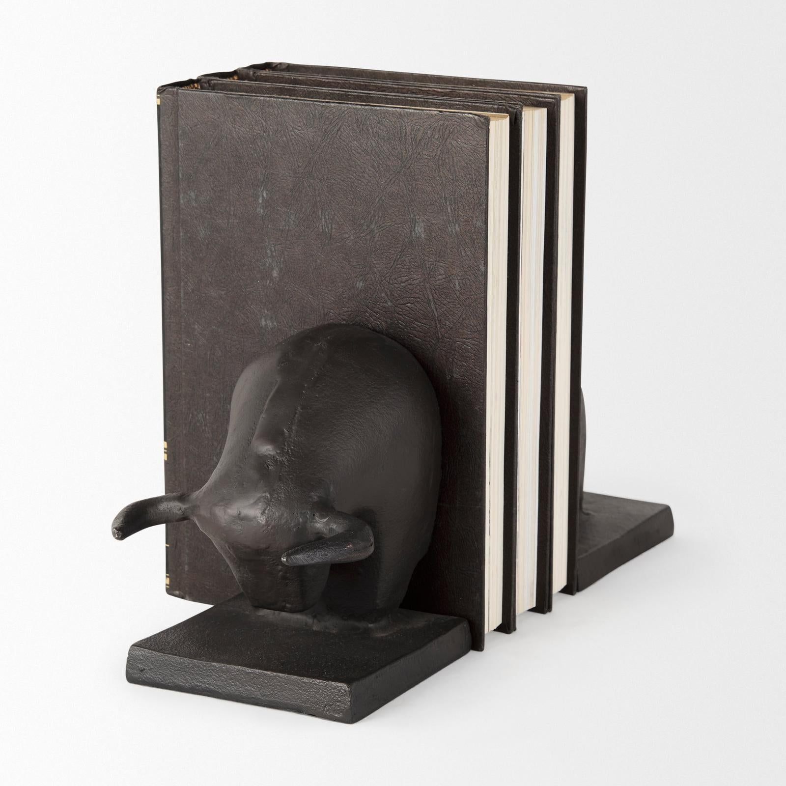 Mercana Taurus Black Cast Aluminum Bull Bookends- Set of 2