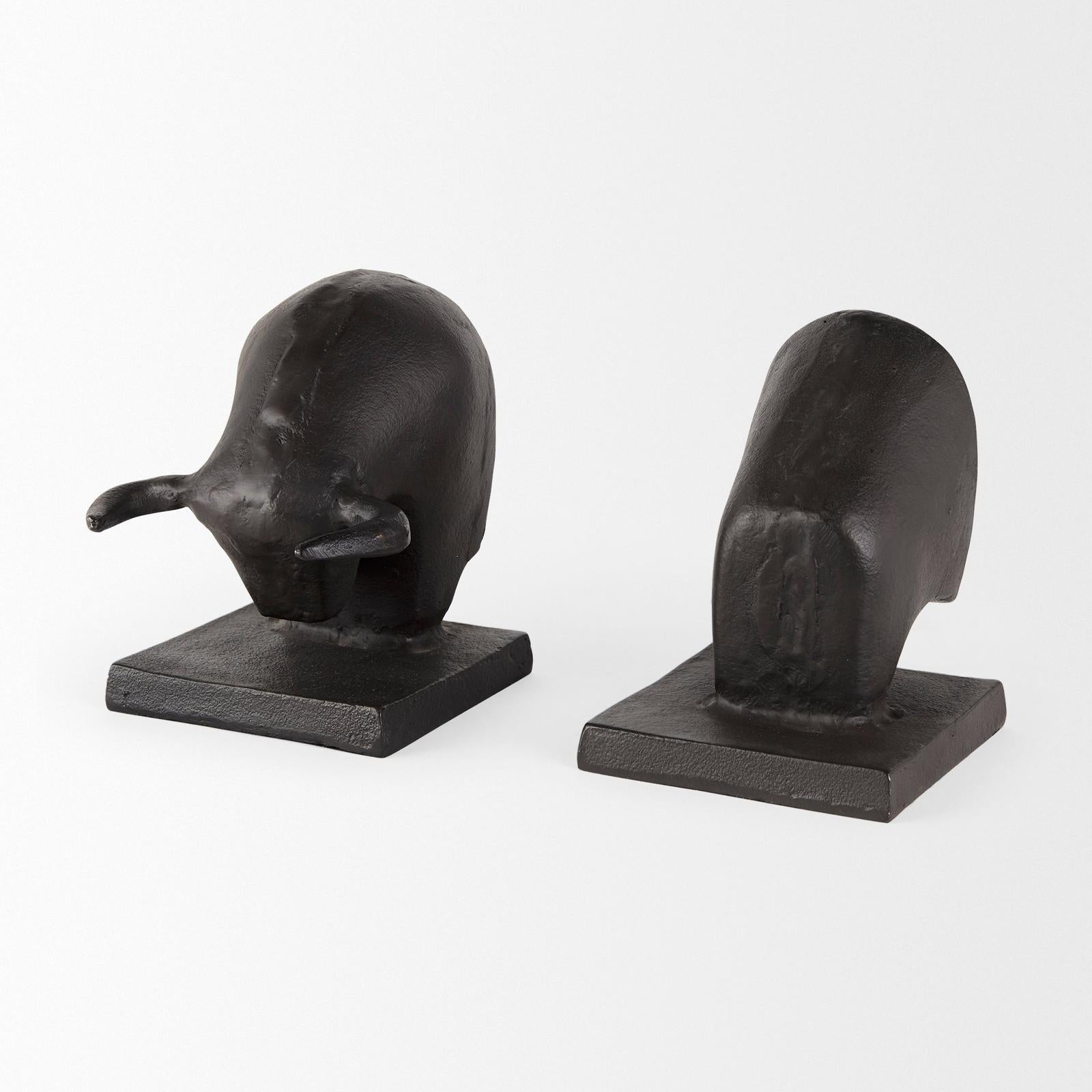 Mercana Taurus Black Cast Aluminum Bull Bookends- Set of 2