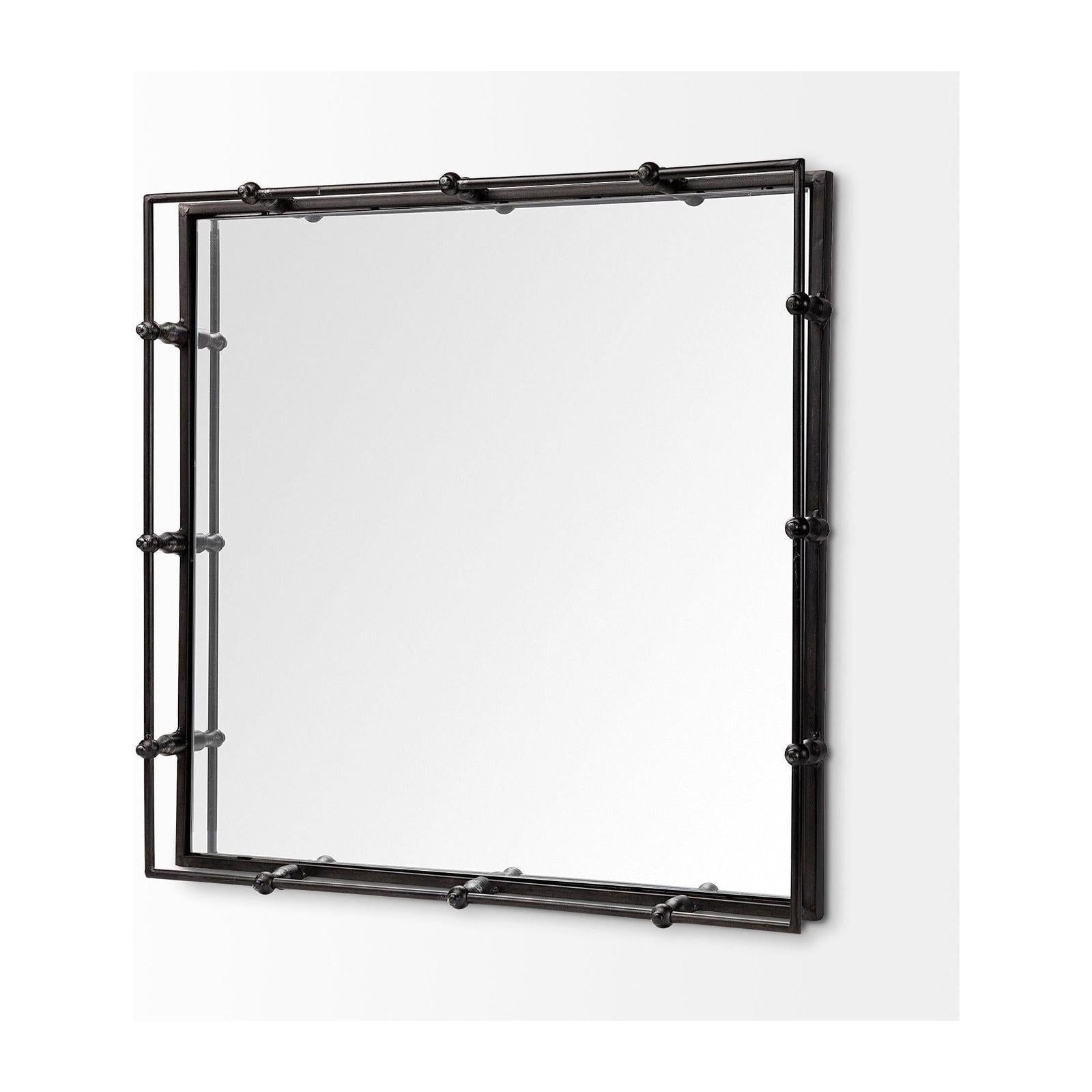 Mercana Christa Black Metal Mirrored Base Square Tray
