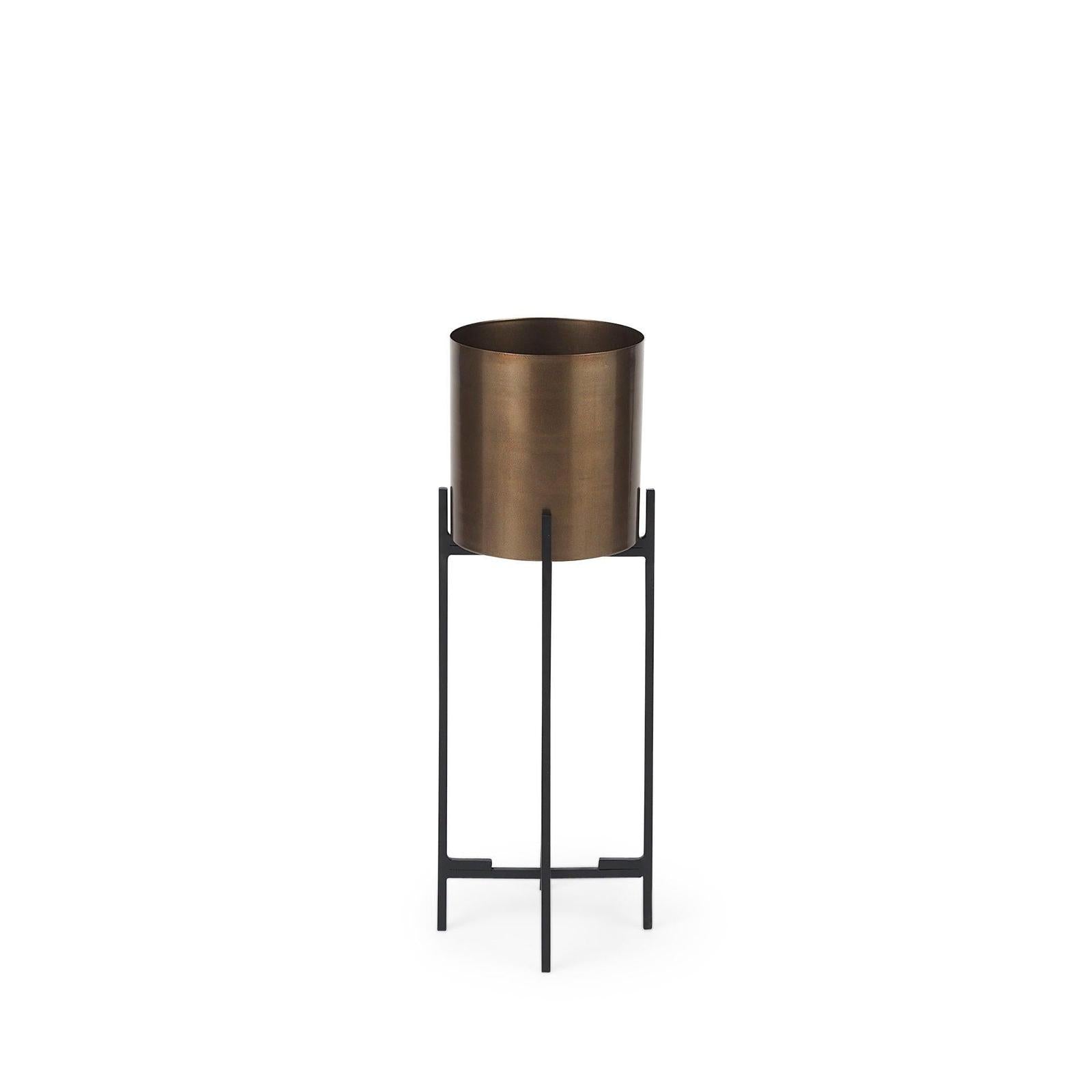 Mercana Sowerberry Plant Stand