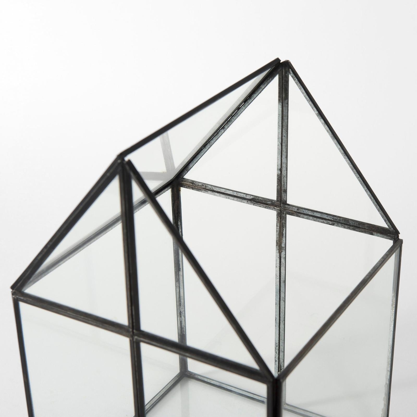 Mercana Sikes Hut Terrarium W/Glass Base