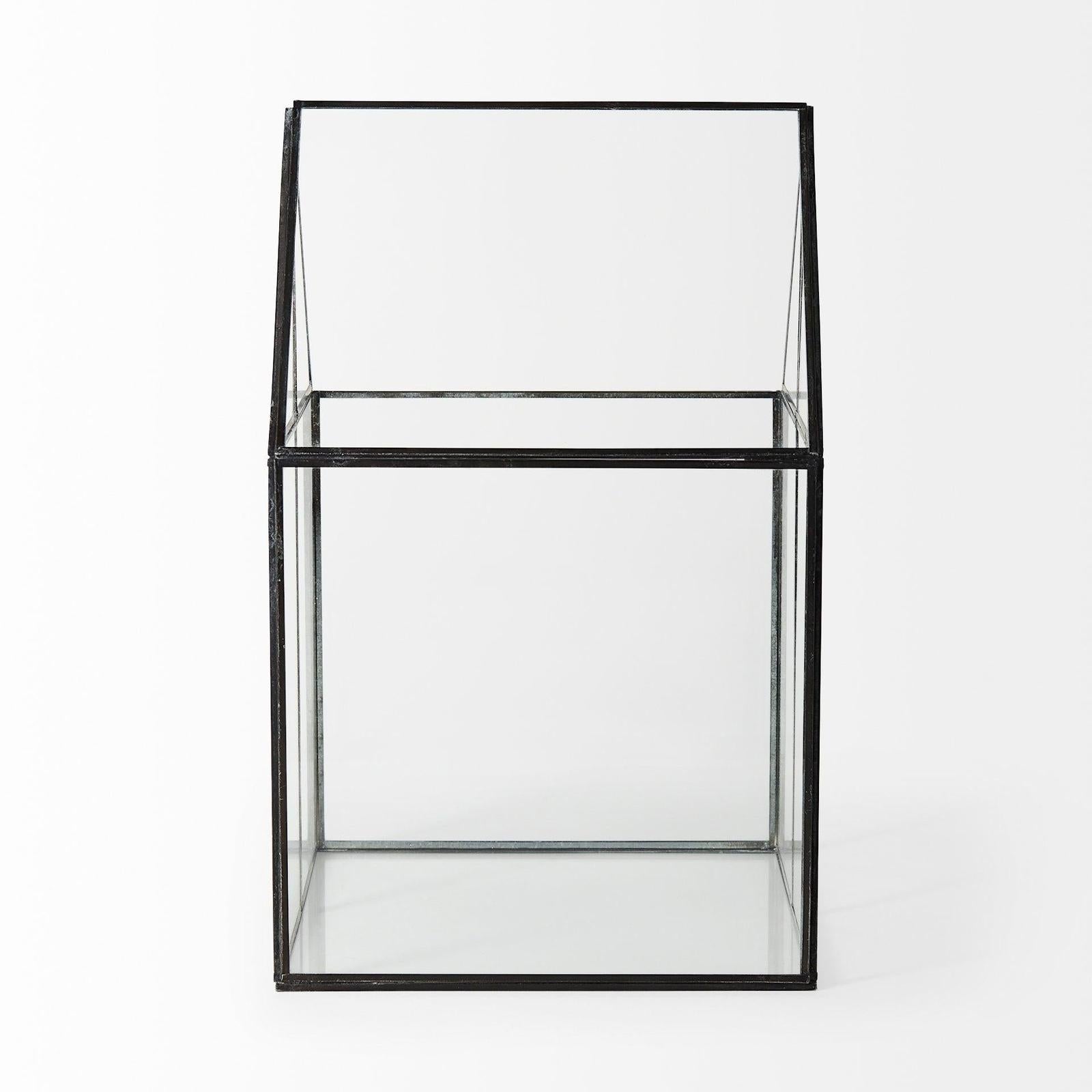Mercana Sikes Hut Terrarium W/Glass Base