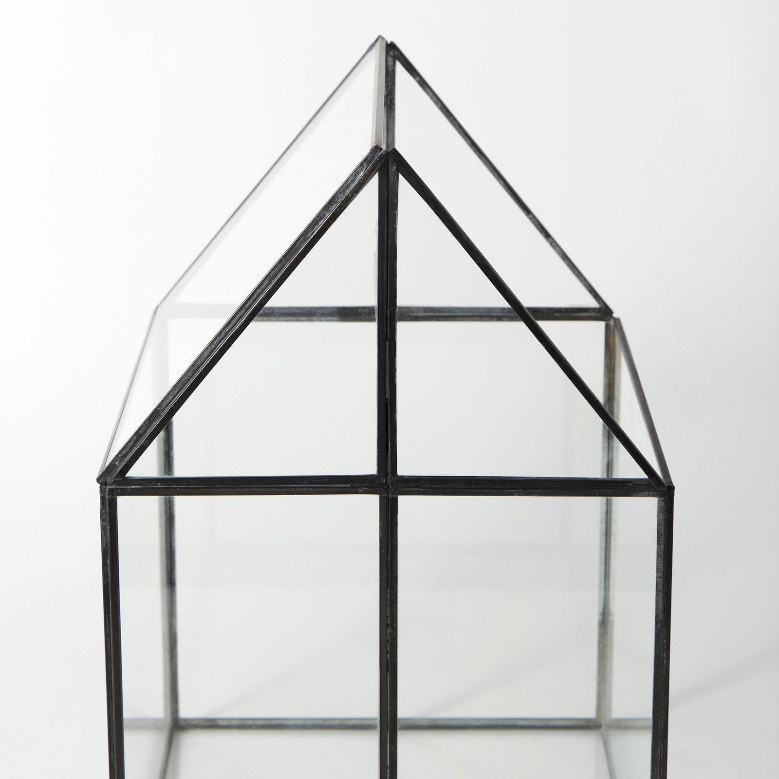 Mercana Sikes Hut Terrarium W/Glass Base