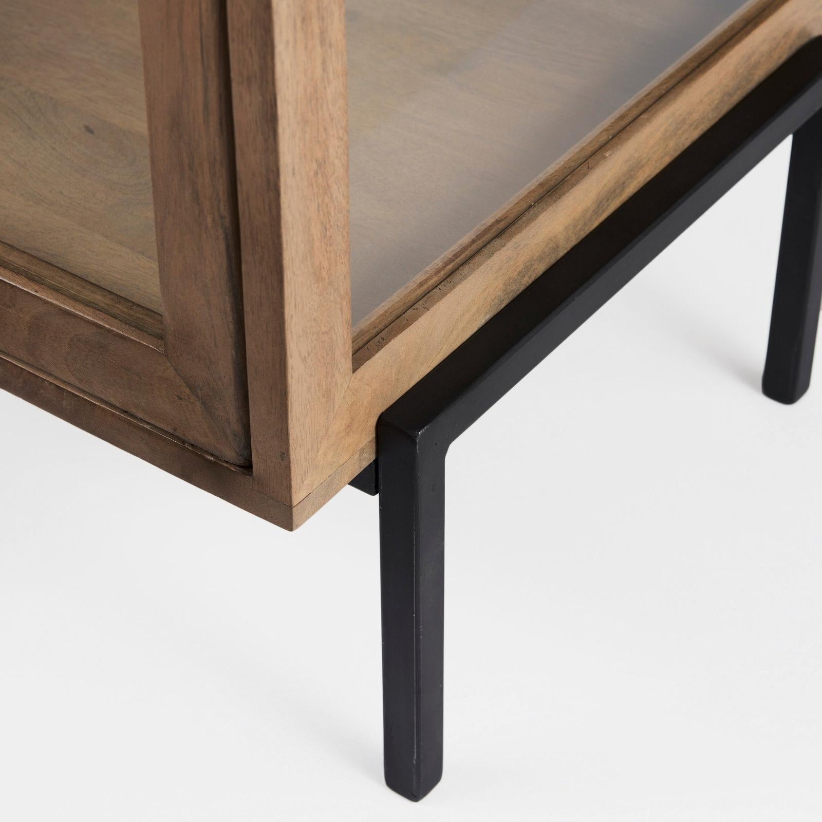 Mercana Arelius Wood End/Side Table