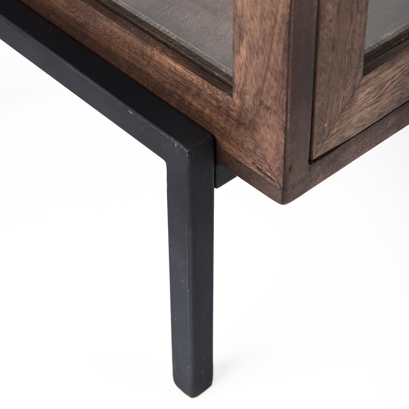 Mercana Arelius Wood End/Side Table