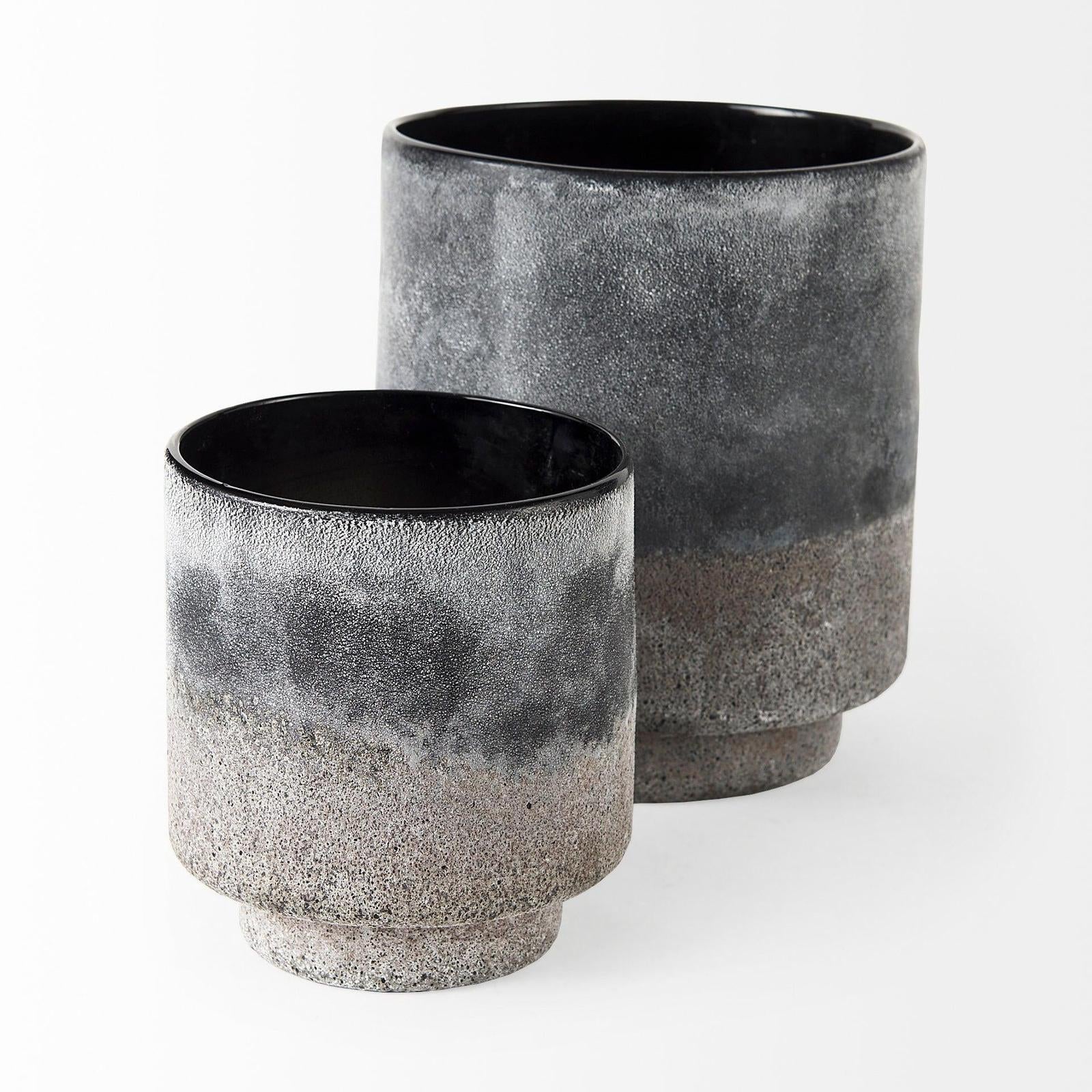Mercana Squally Black/Brown Glass Ombre Textured Vase