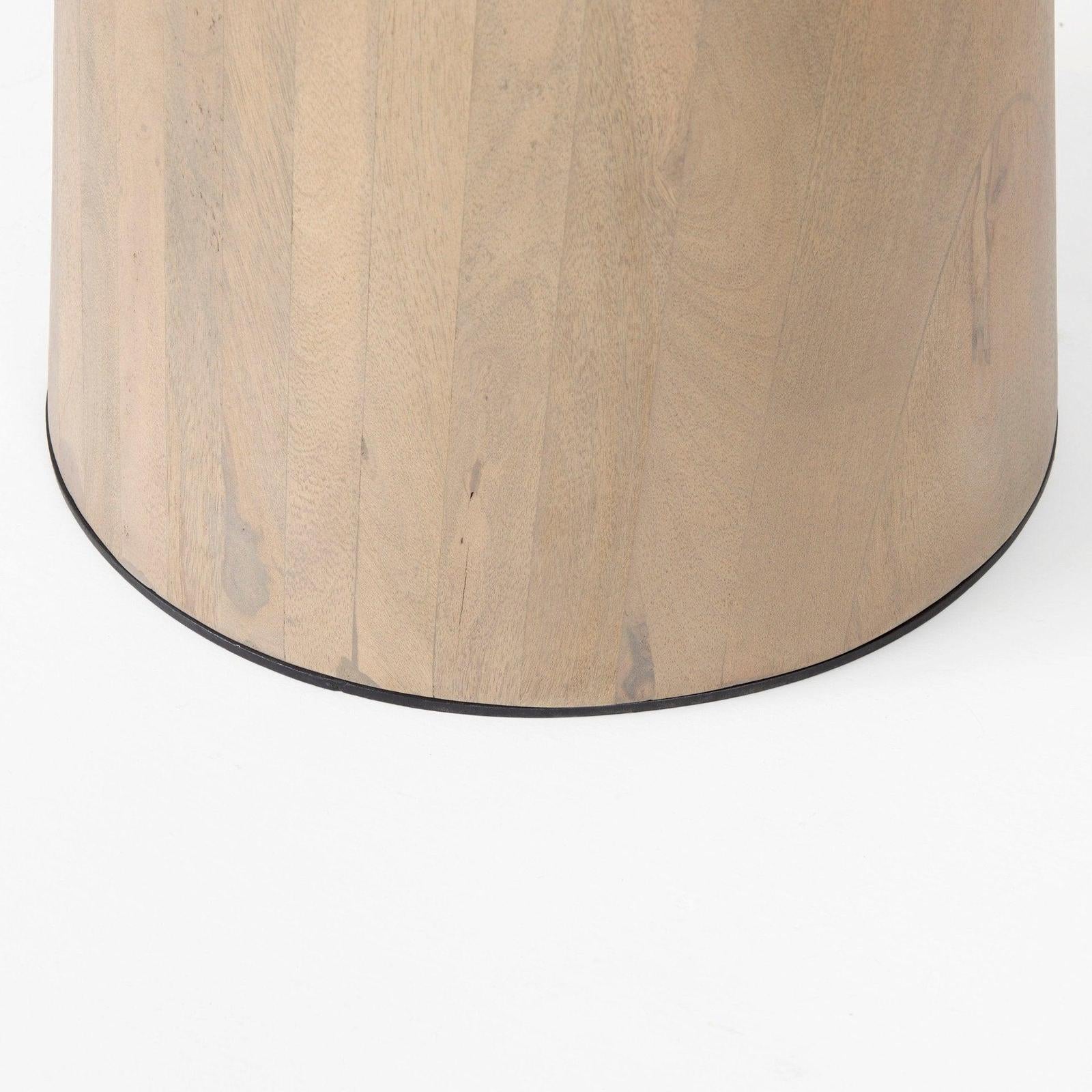 Mercana Maxwell Round Accent Pedestal Bistro Table