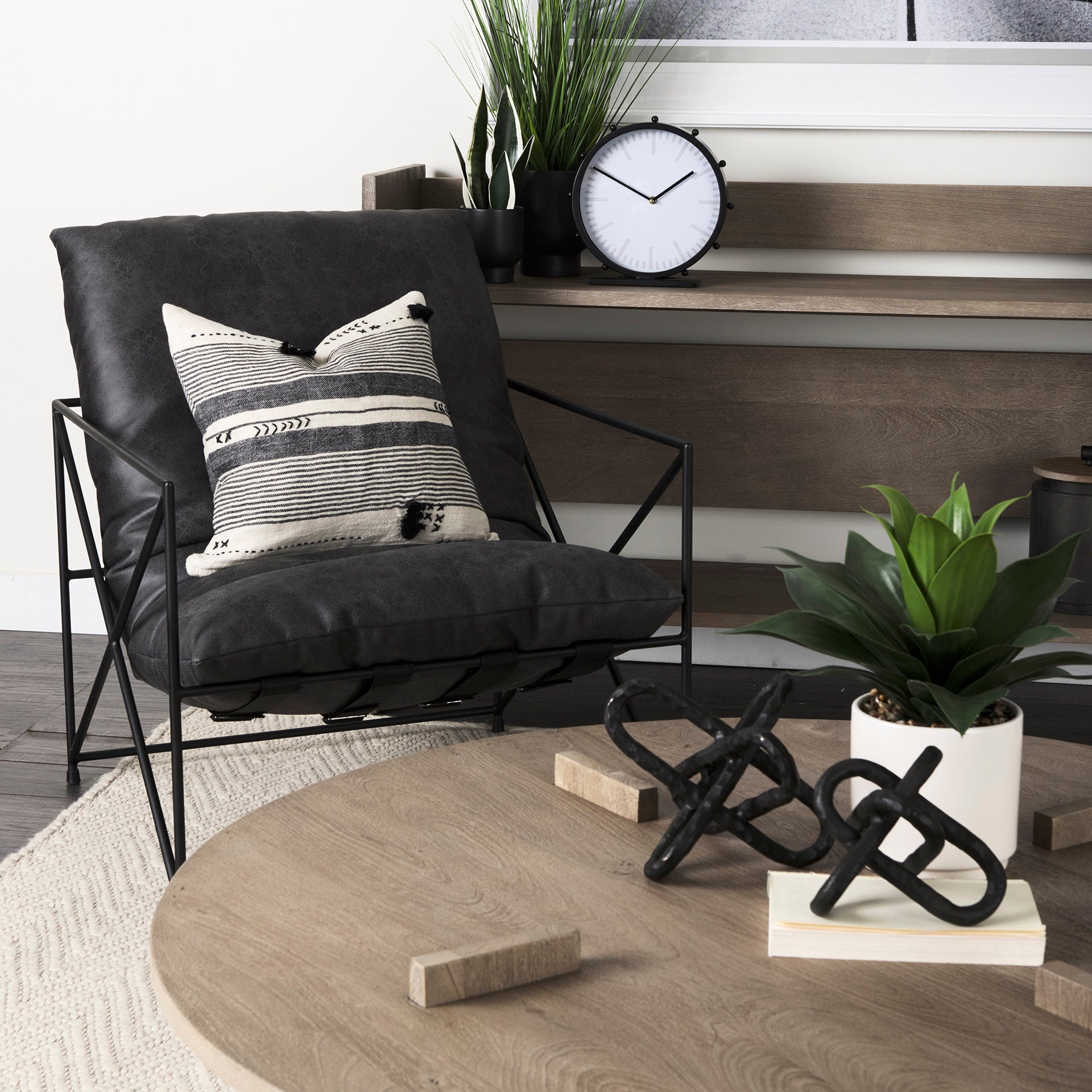 Mercana Marian Table Clock