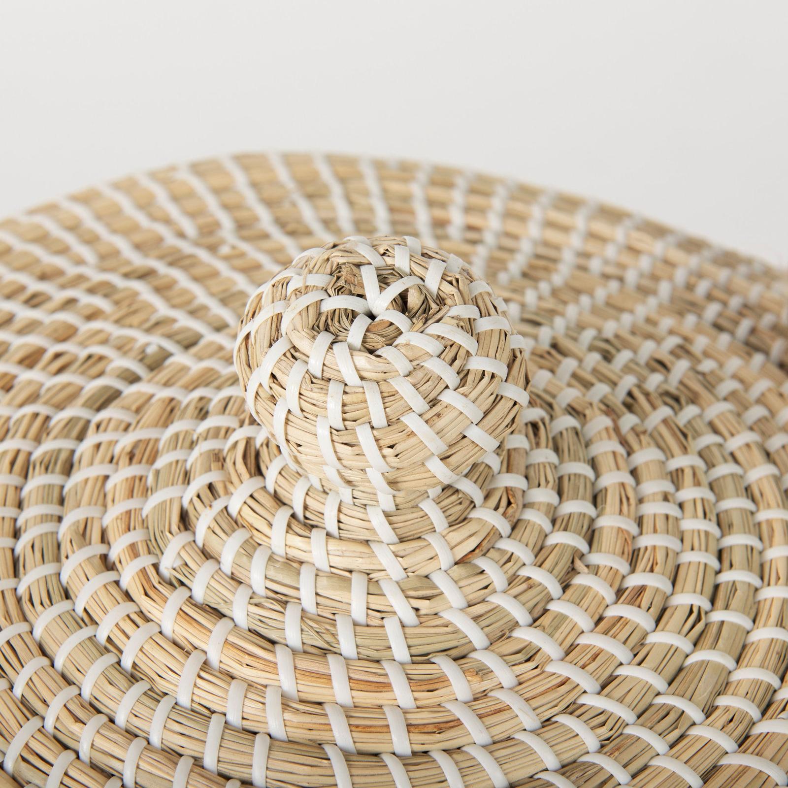 Mercana Olivia Beige Seagrass Basket W/Lid and Handles - Set of 3
