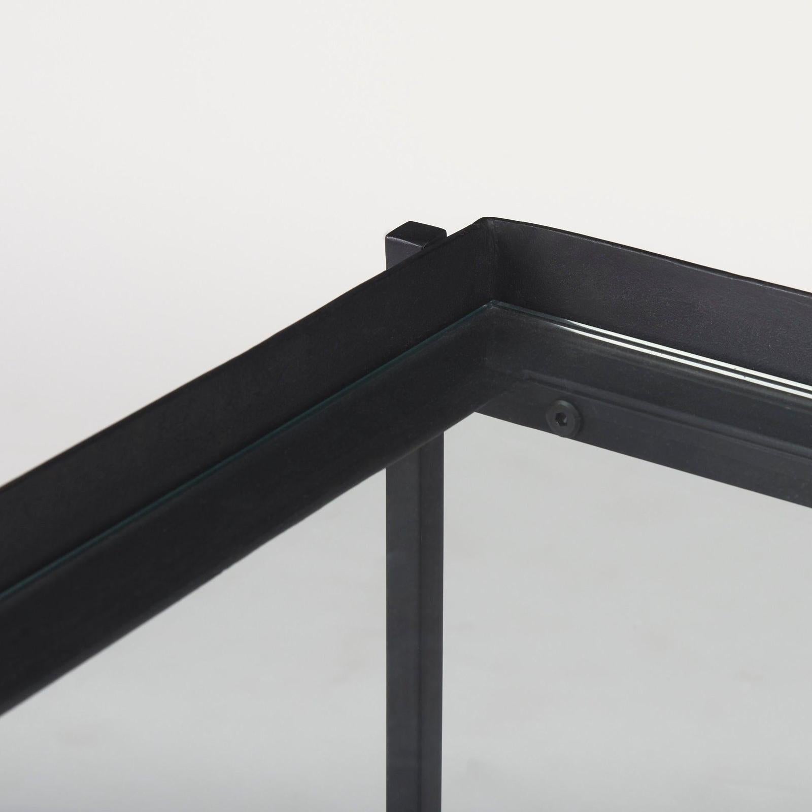 Mercana Trey Metal W/Glass Accent Table