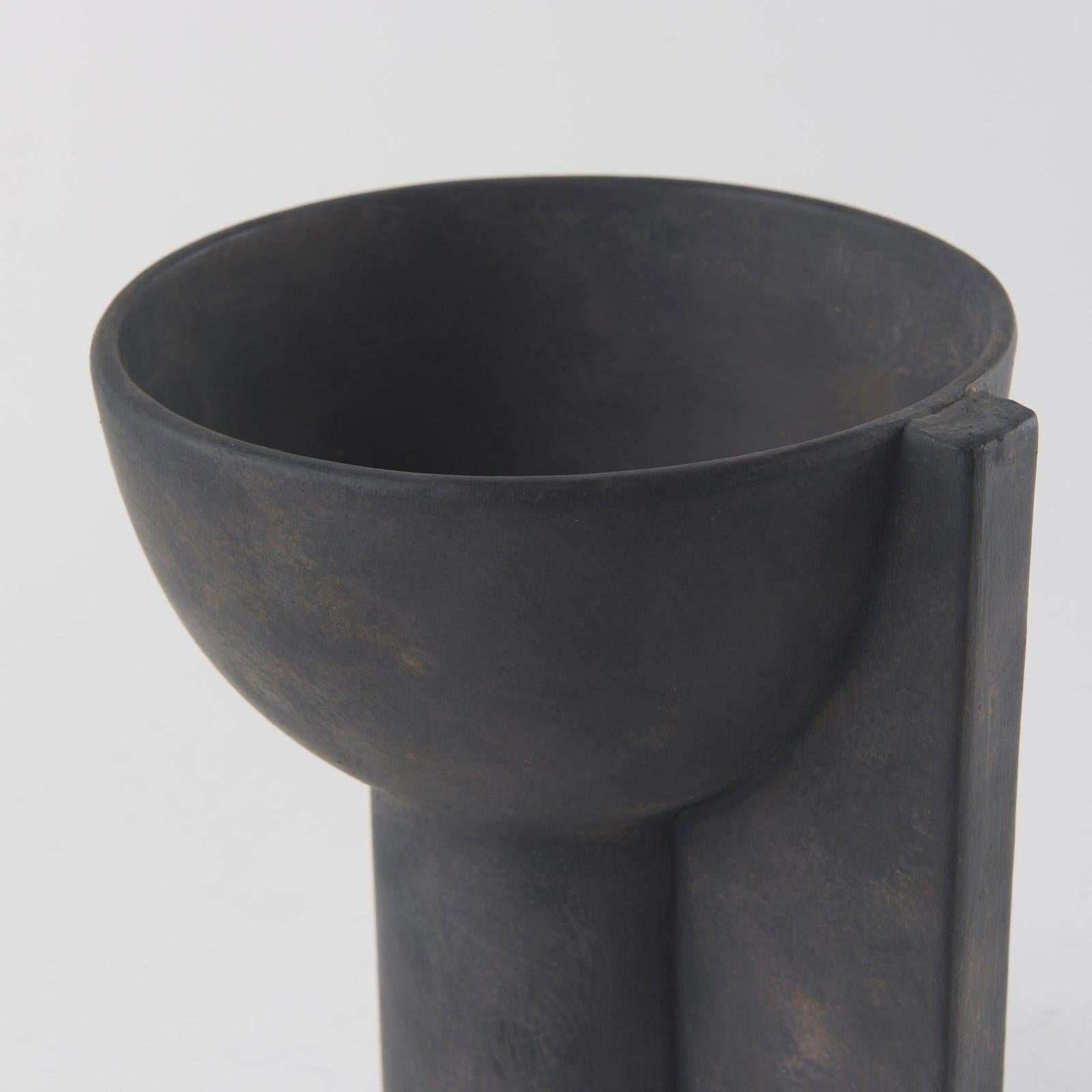Mercana Sariah Black Ceramic Vase