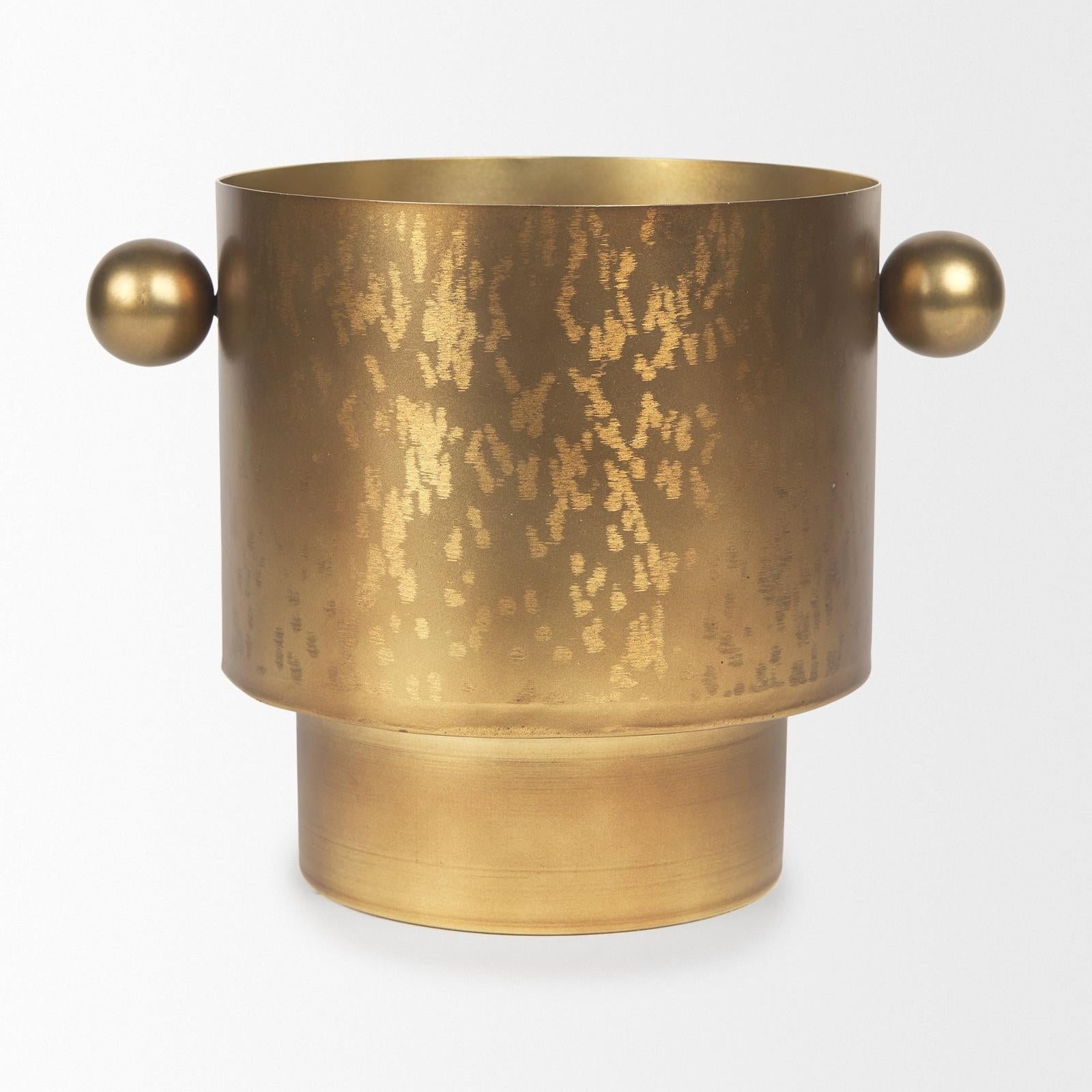 Mercana Juno Iron Vase Clearance