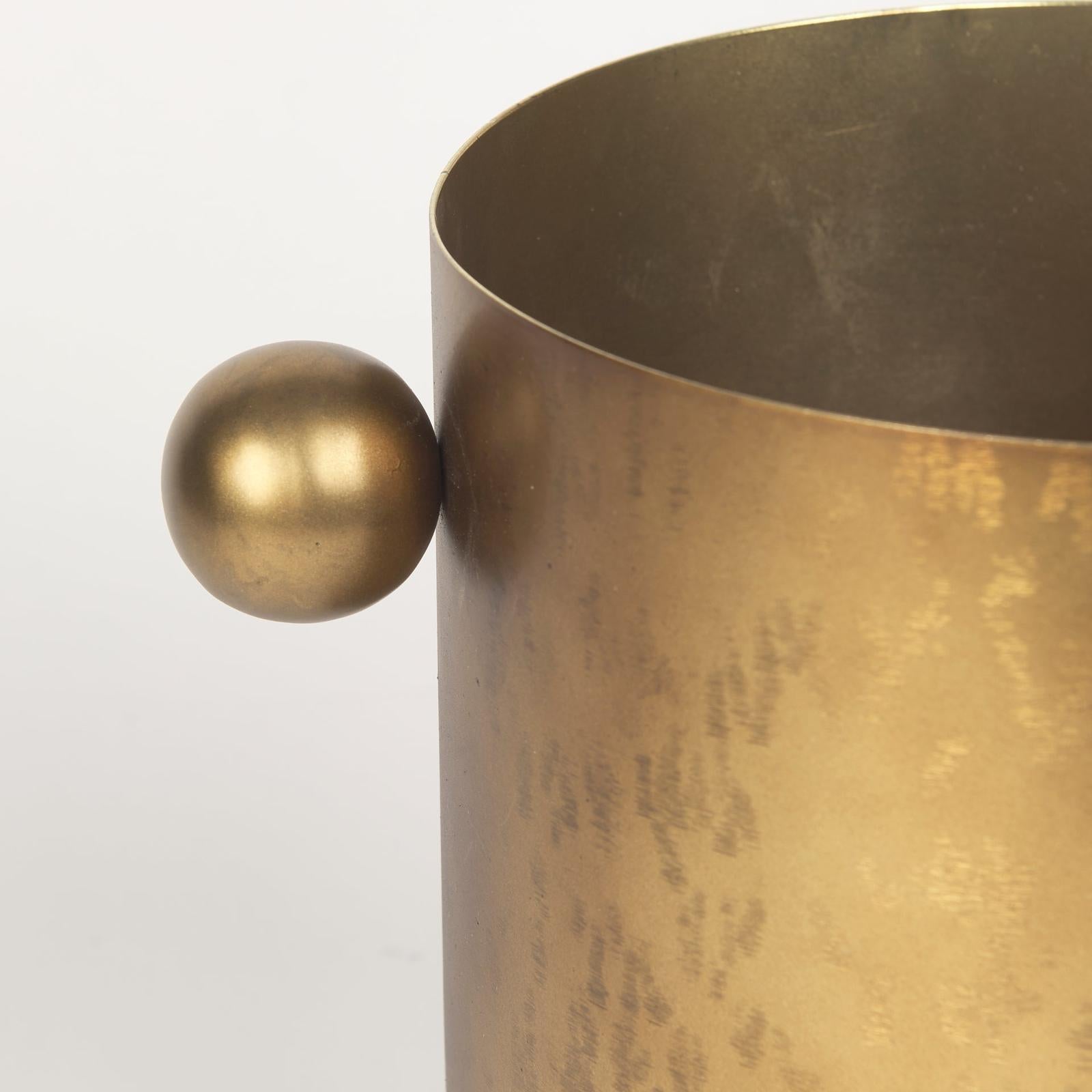 Mercana Juno Iron Vase Clearance