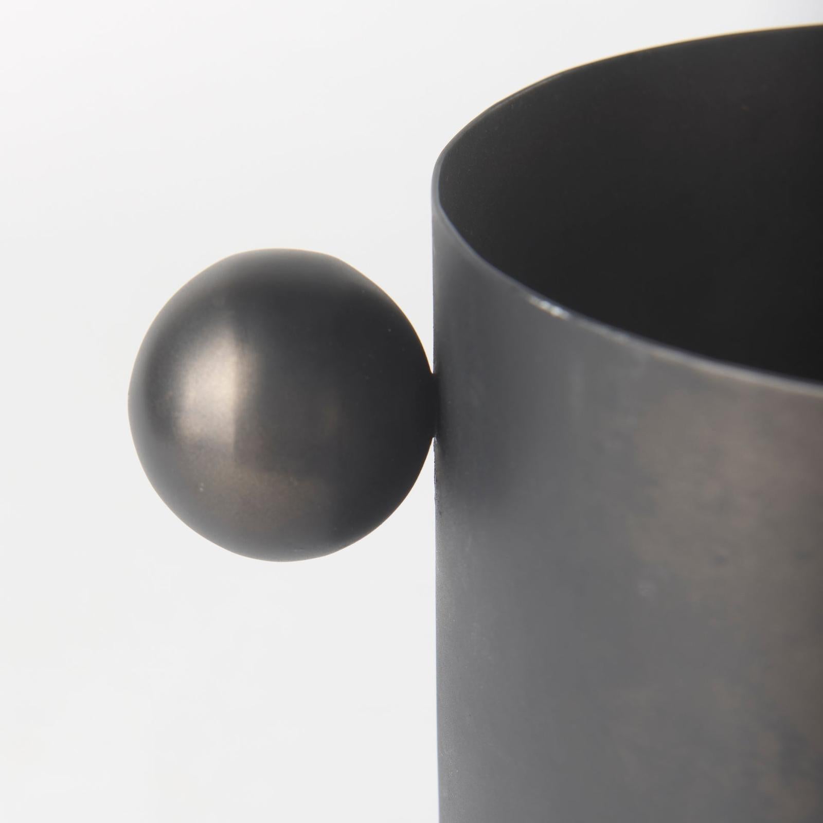 Mercana Juno Iron Vase Clearance