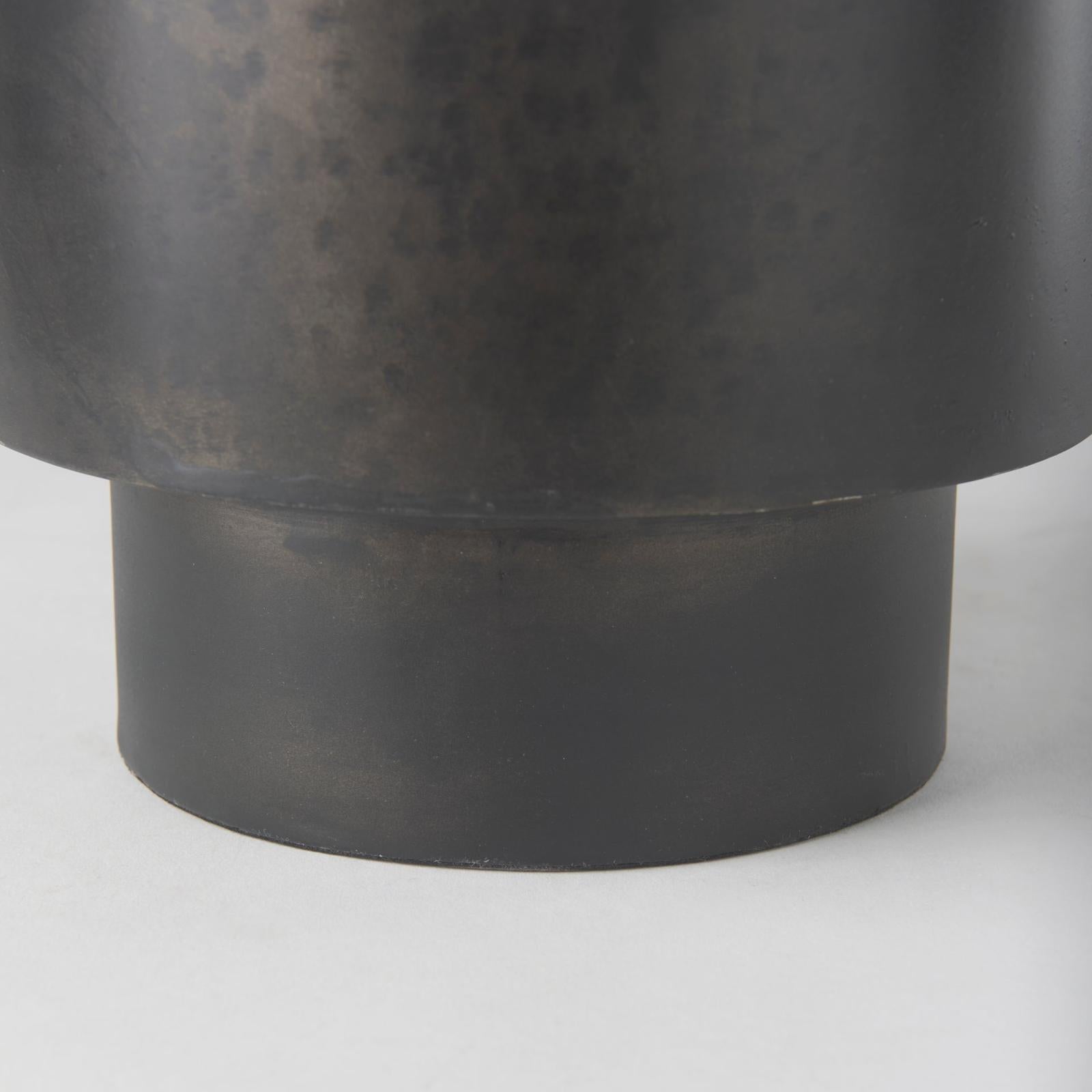 Mercana Juno Iron Vase Clearance