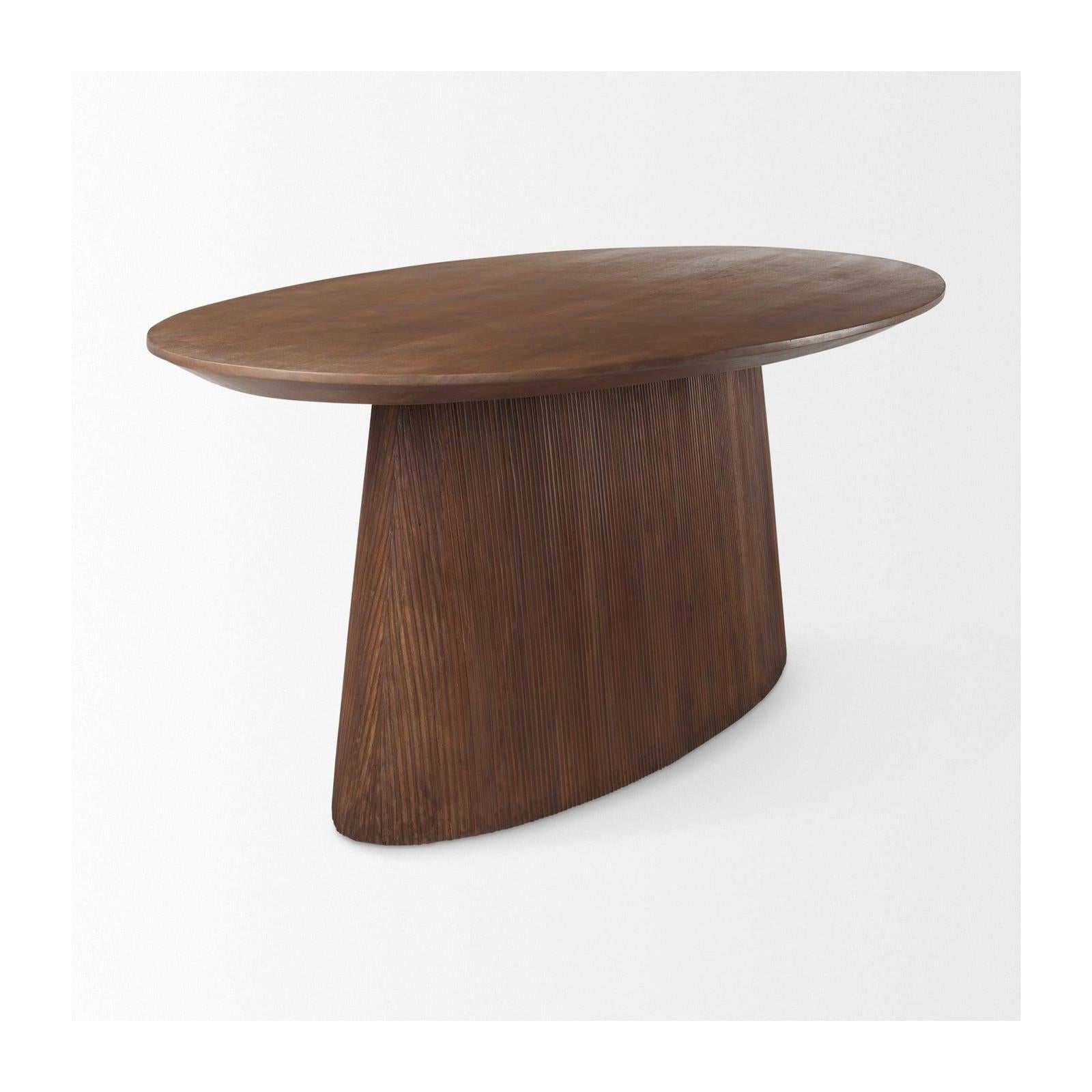 Mercana Lance Oval Dining Table