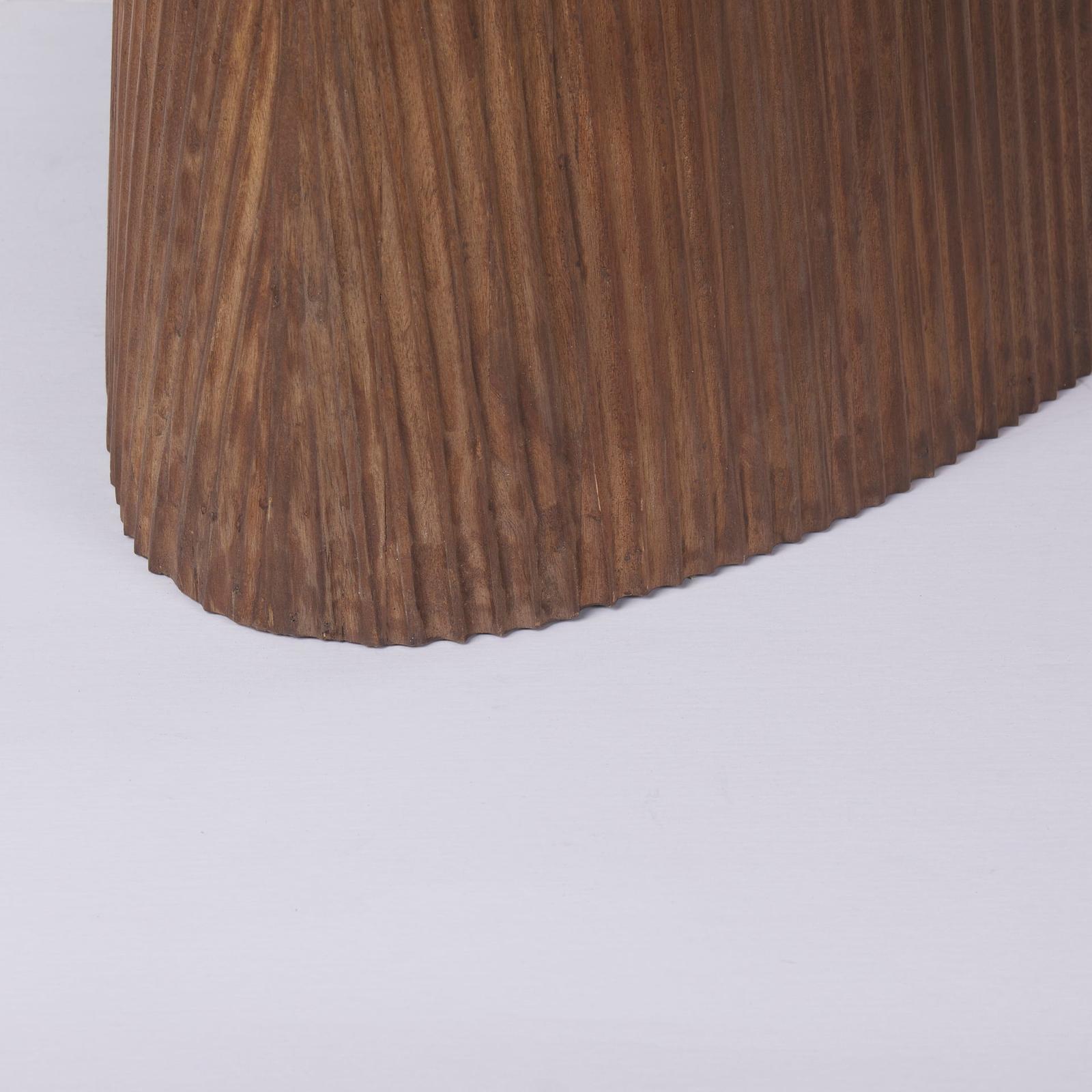 Mercana Lance Oval Dining Table