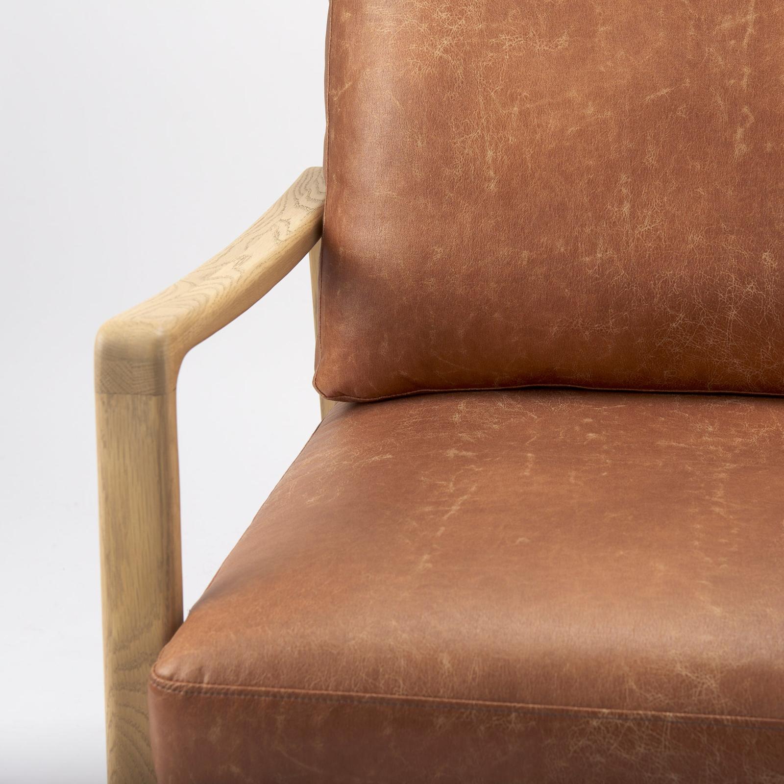Mercana Raeleigh Accent Chair