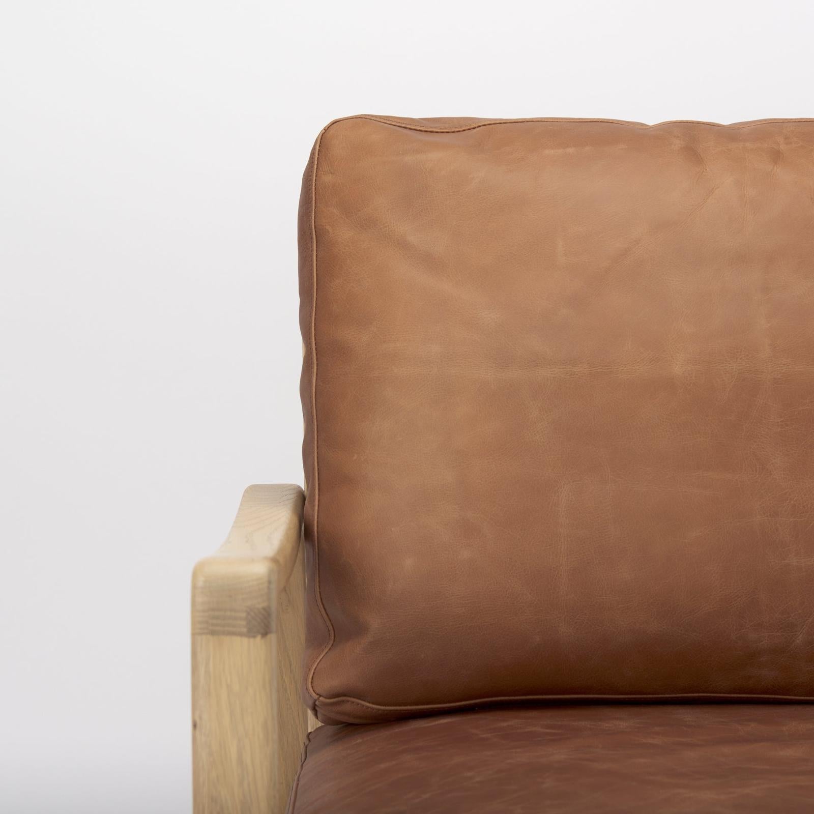 Mercana Raeleigh Accent Chair