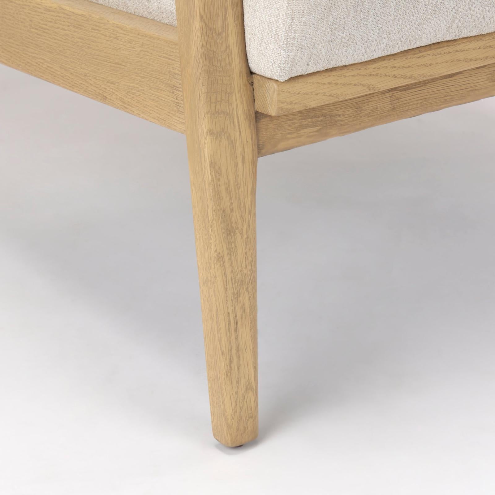 Mercana Raeleigh Accent Chair