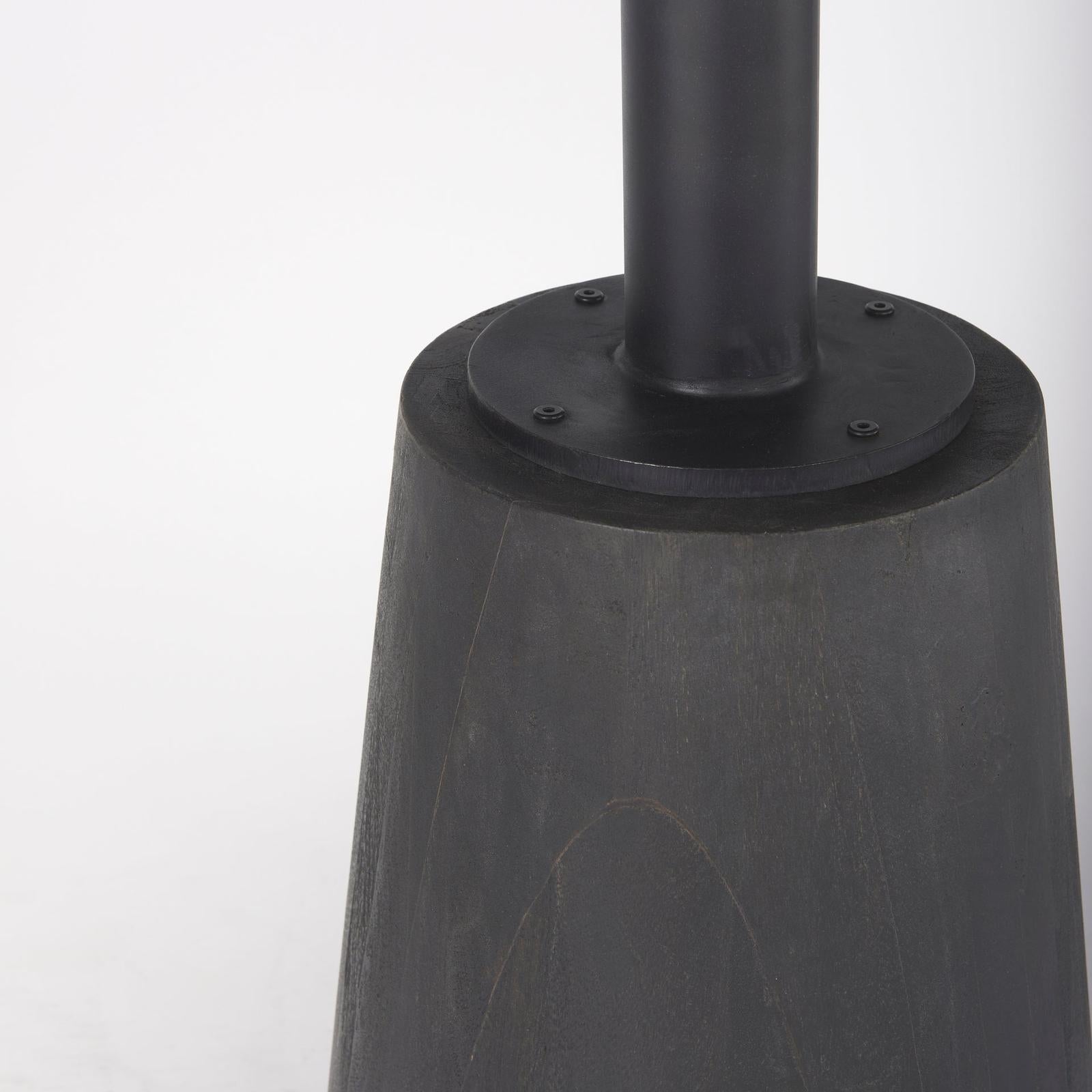 Mercana Maxwell Round Accent Pedestal Bistro Table