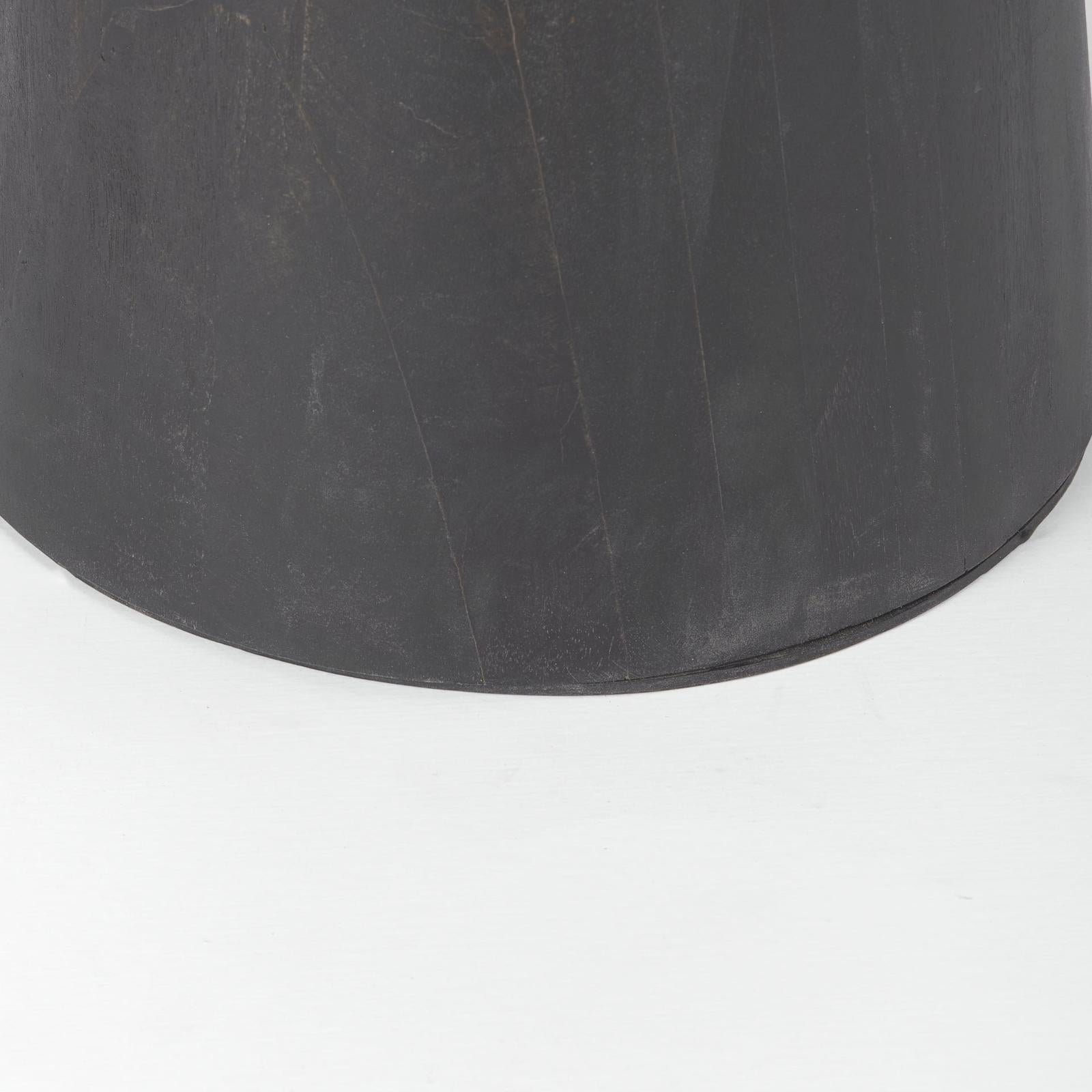 Mercana Maxwell Round Accent Pedestal Bistro Table