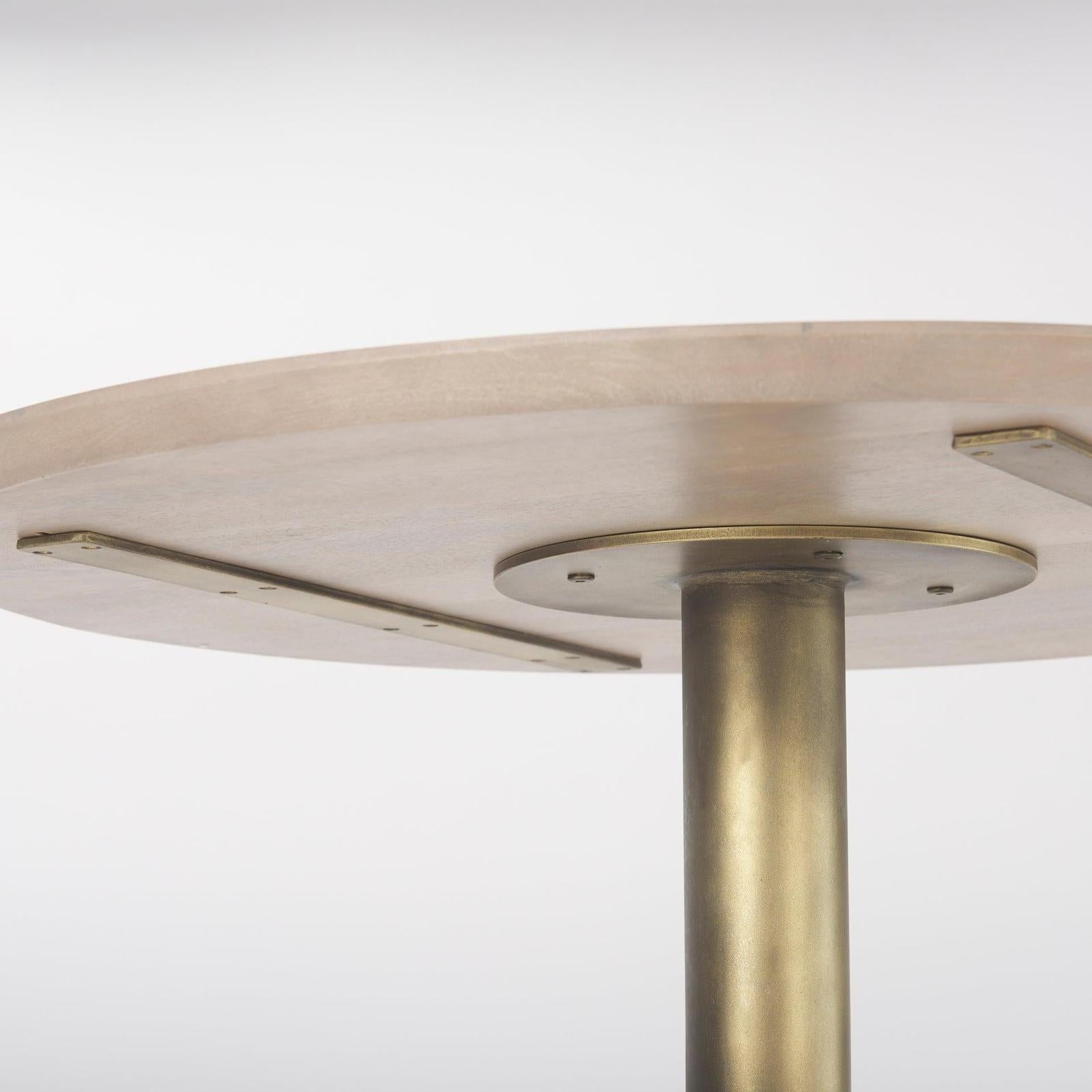 Mercana Maxwell Round Accent Pedestal Bistro Table