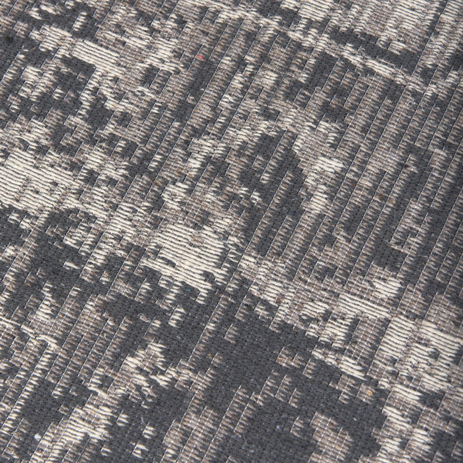 Mercana Greyson Gray Area Rug Clearance