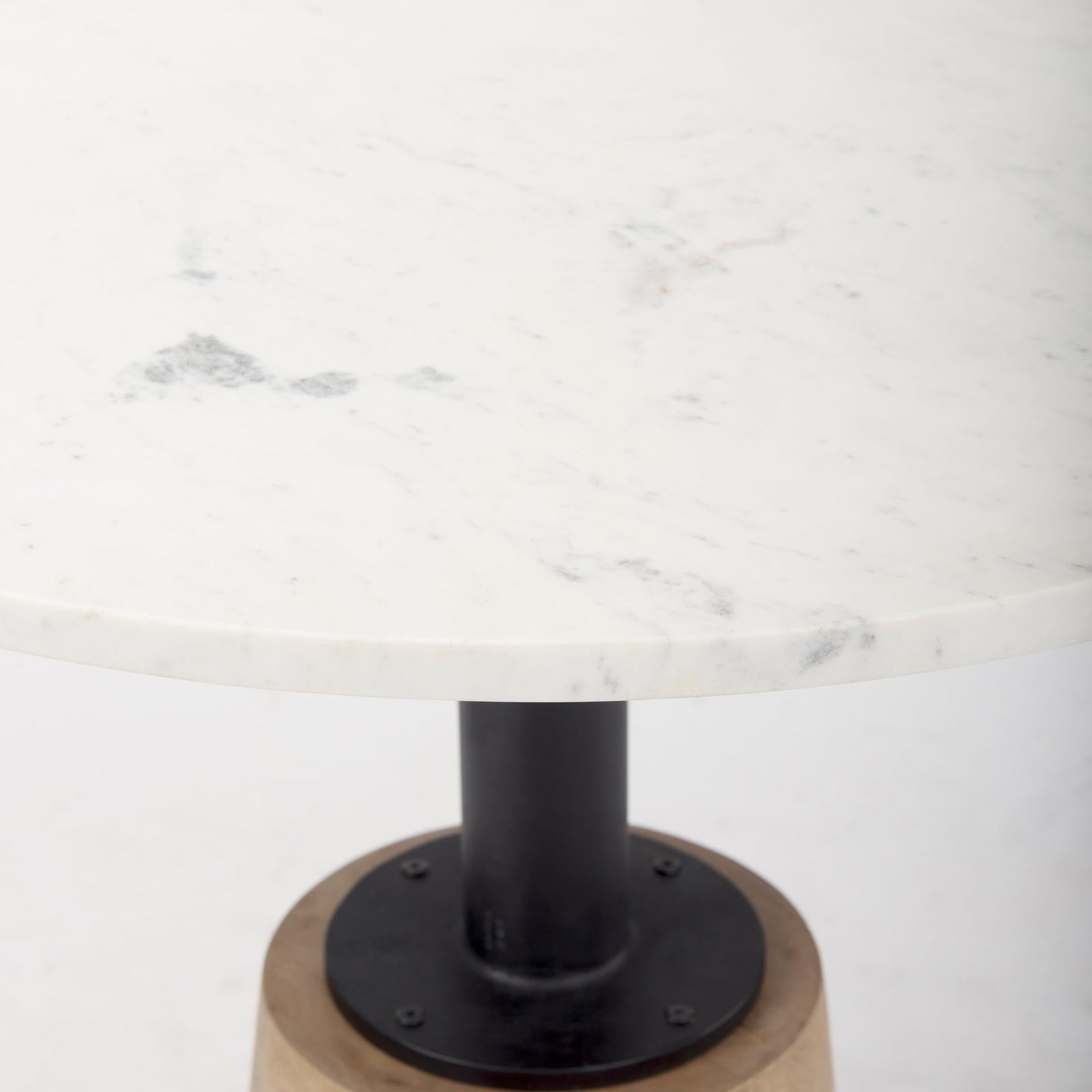 Mercana Maxwell Round Accent Pedestal Bistro Table