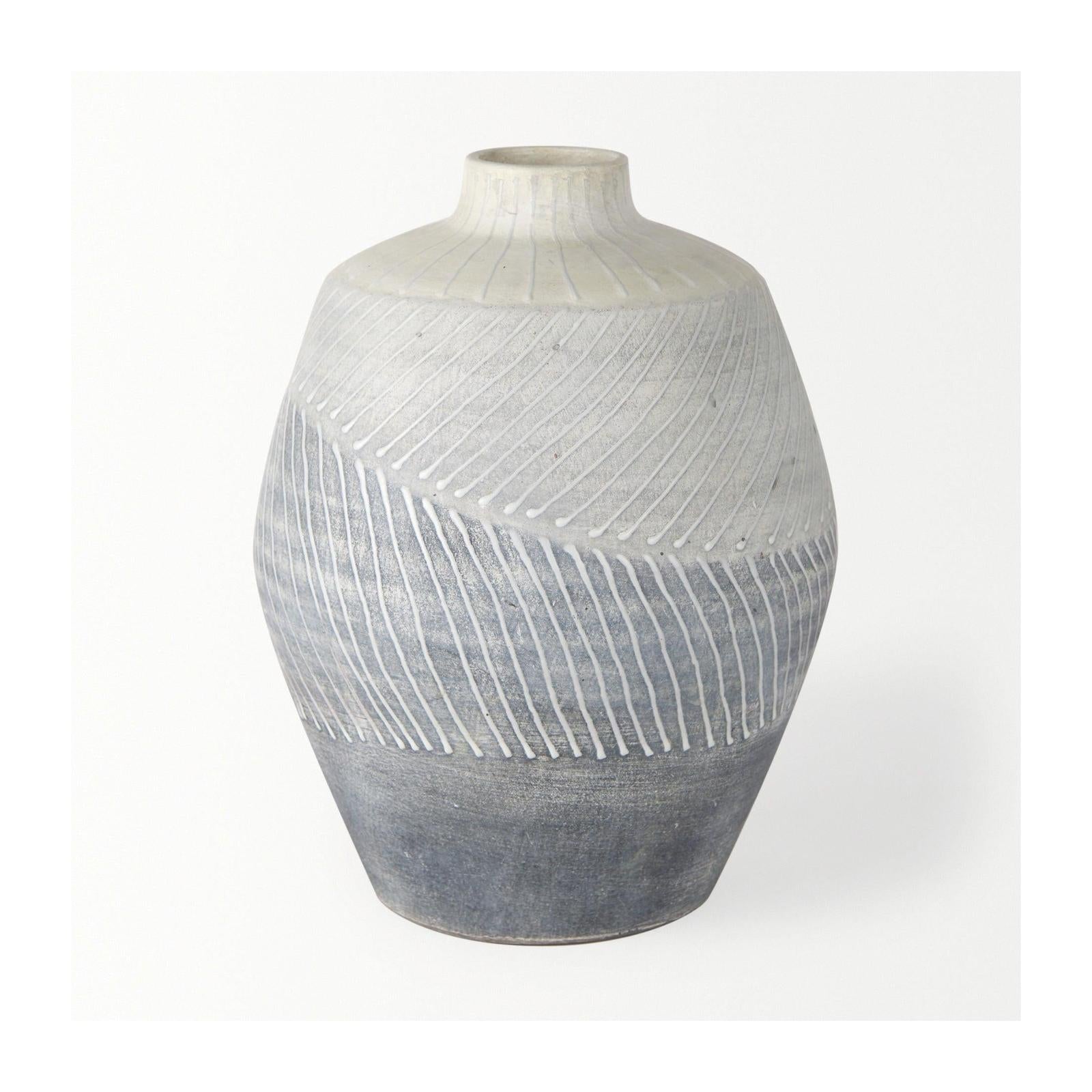 Mercana Blume Off-White w/ Gray Textured Vase