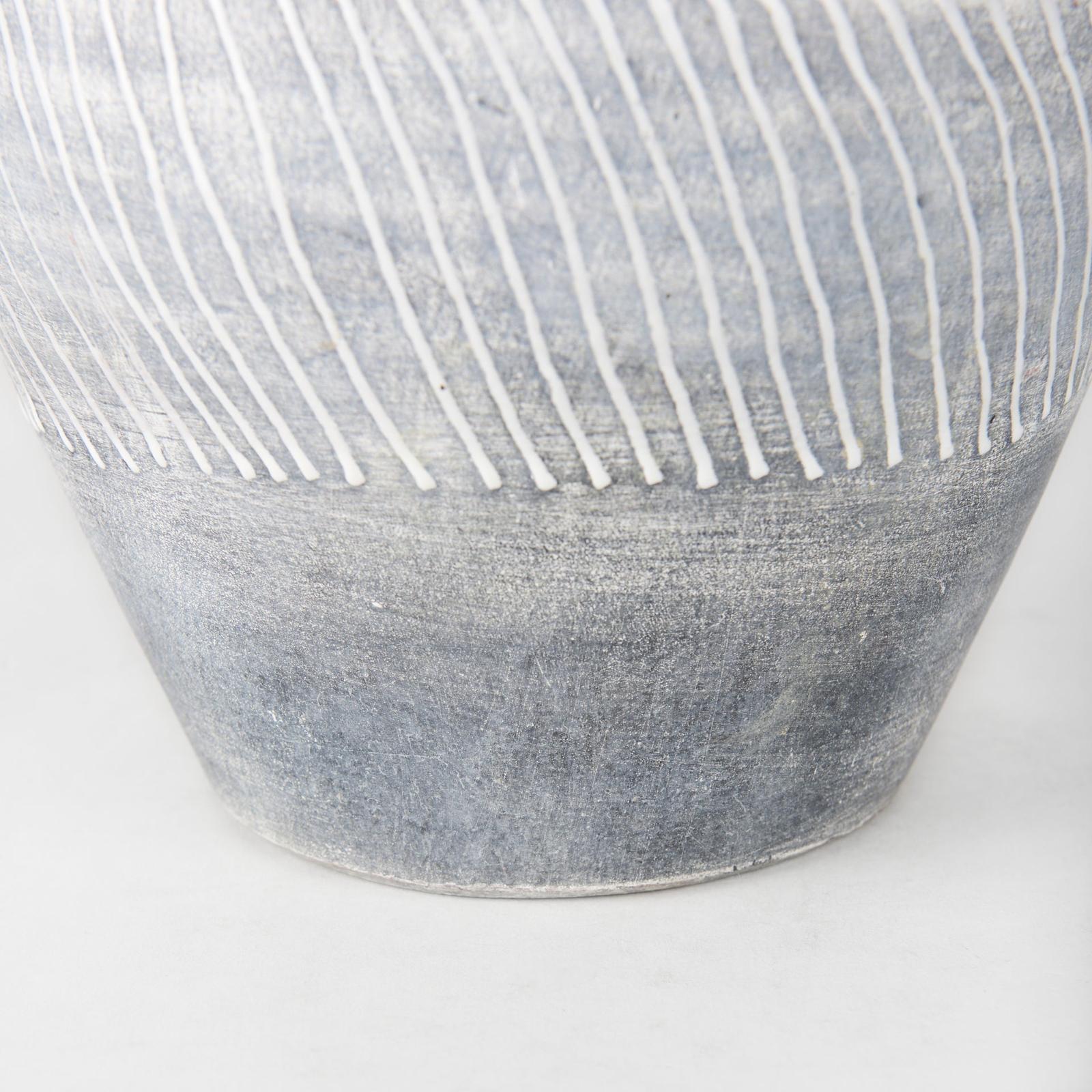 Mercana Blume Off-White w/ Gray Textured Vase
