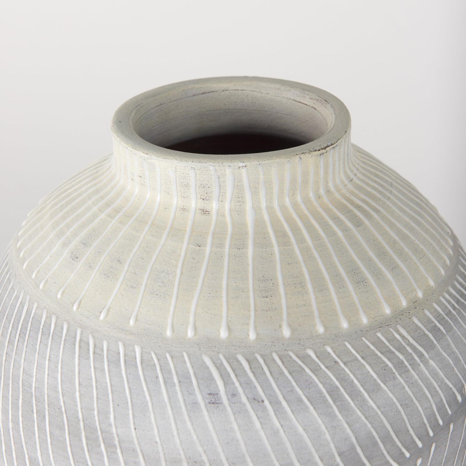 Mercana Blume Off-White w/ Gray Textured Vase