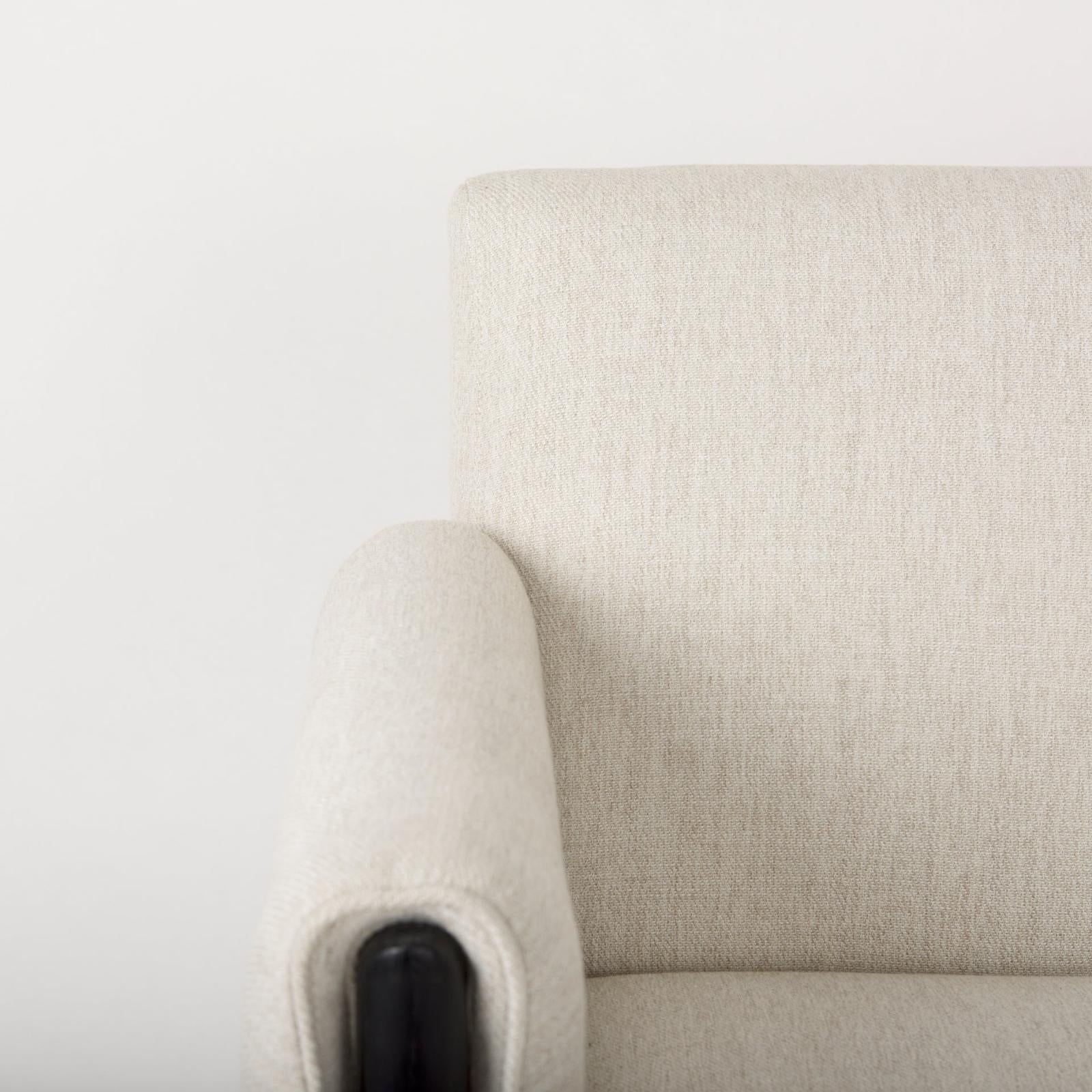 Mercana Ashton Accent Chair