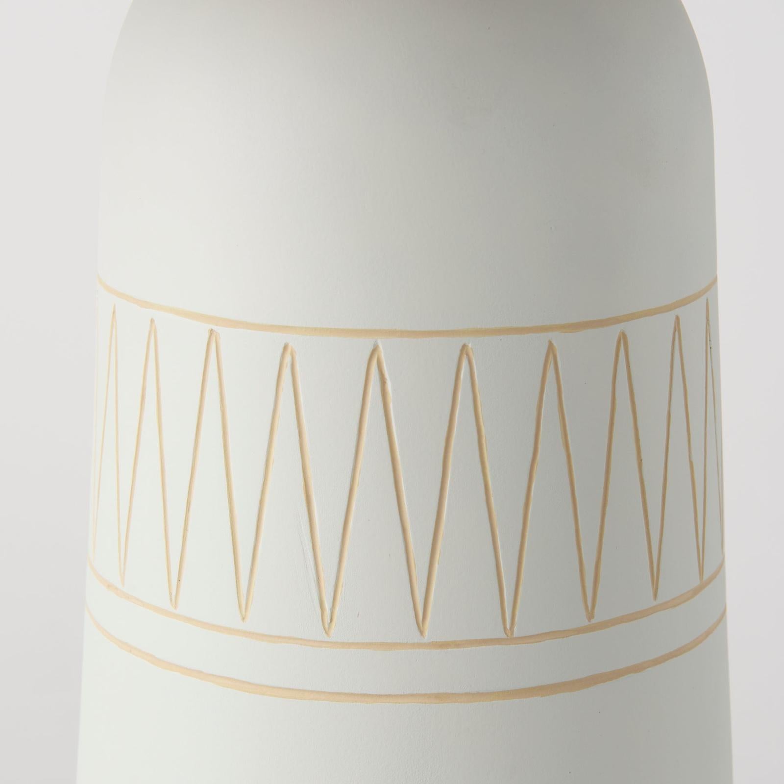 Mercana Javier Base W/Cream Shade Table Lamp