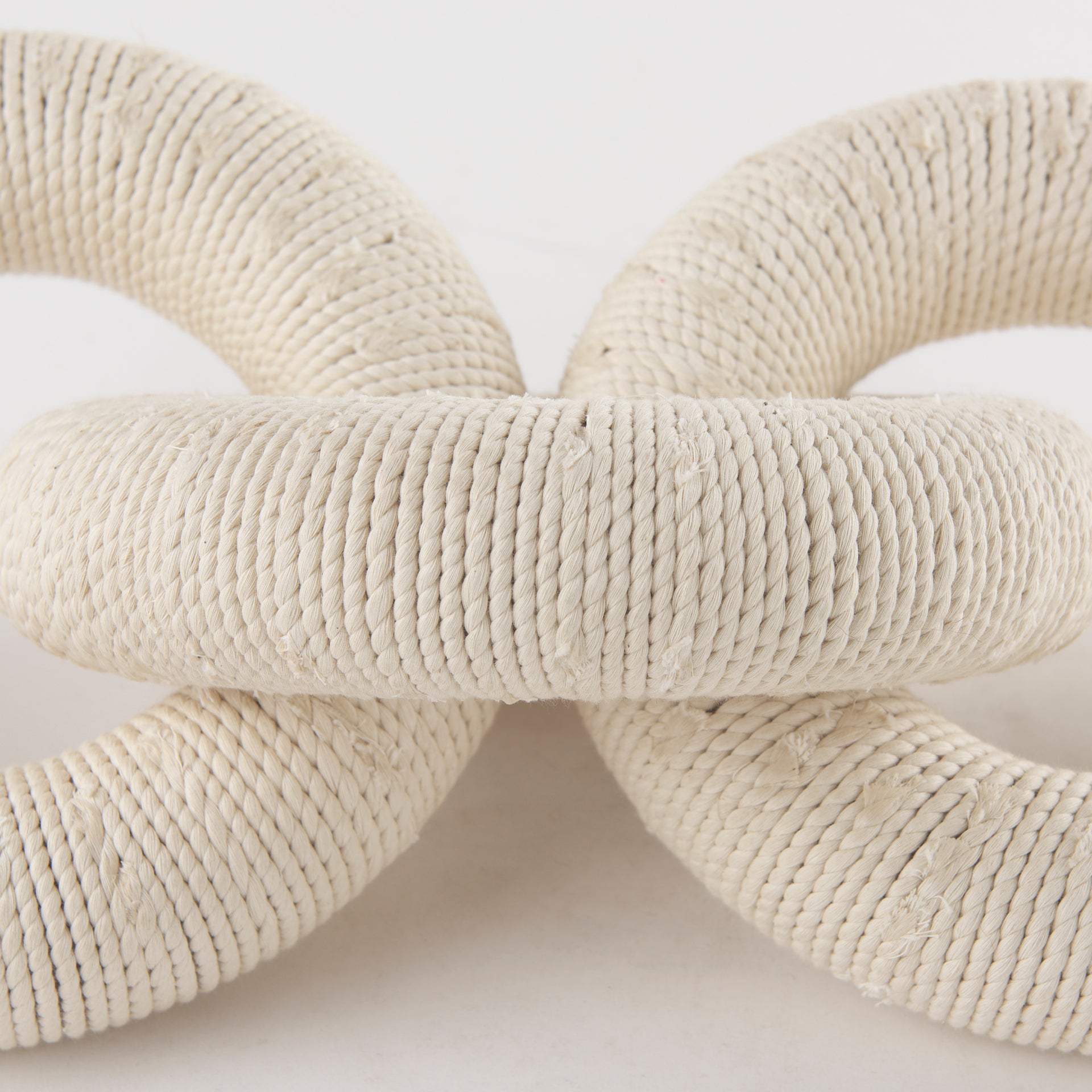 Mercana Alize Solid Wood Circular Chain Link Decorative Object