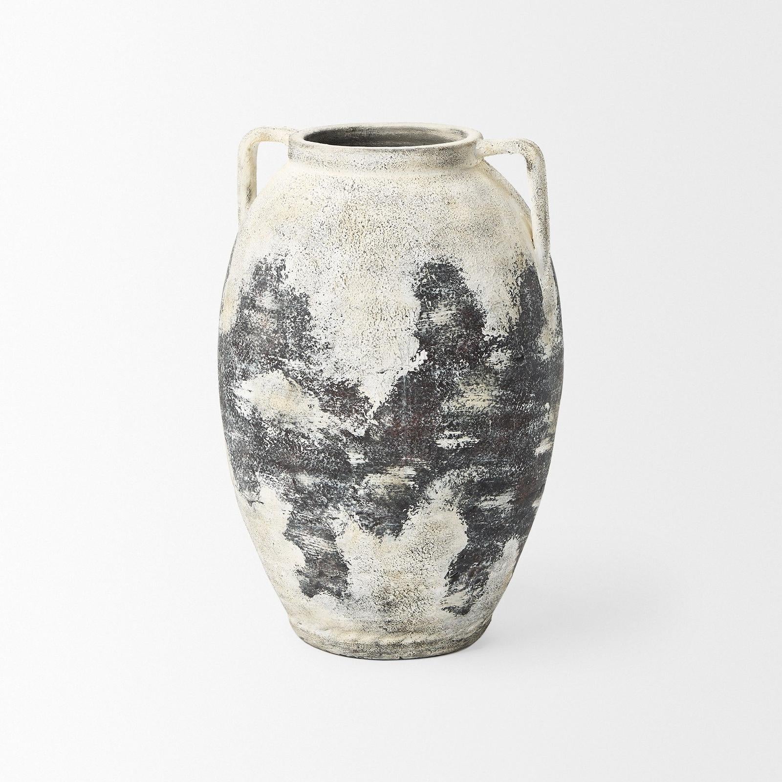 Mercana Boscia Double Ear Floor Vase
