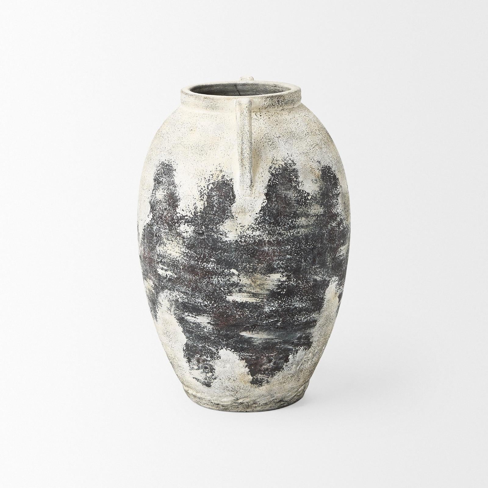 Mercana Boscia Double Ear Floor Vase