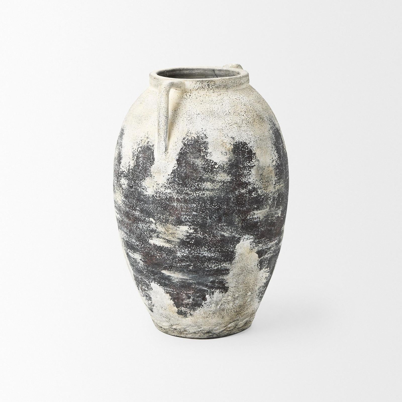Mercana Boscia Double Ear Floor Vase