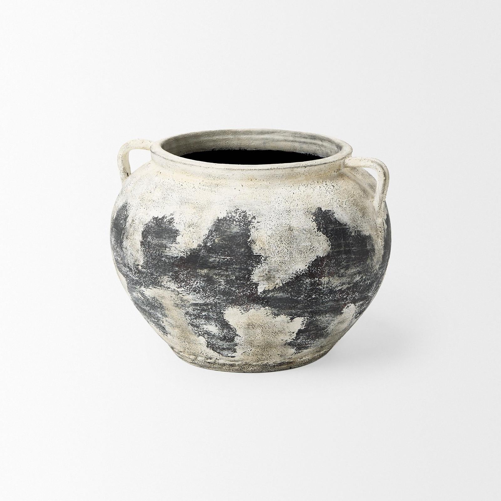 Mercana Boscia Double Ear Floor Vase